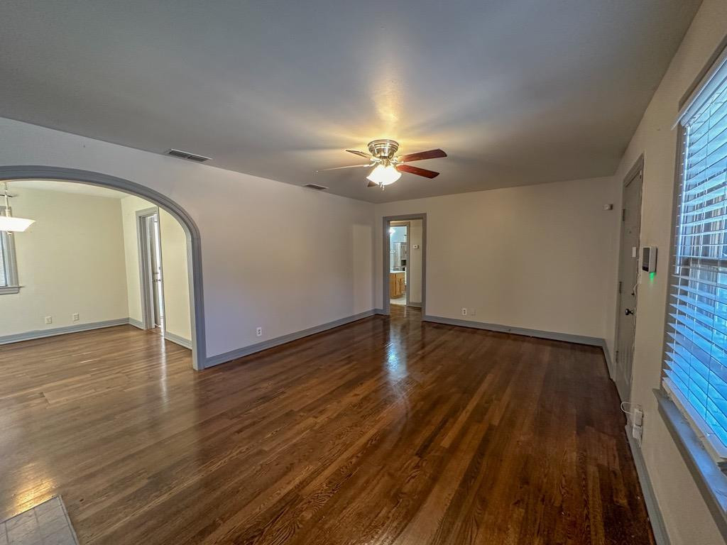 2506 26th Street Property Photo 6