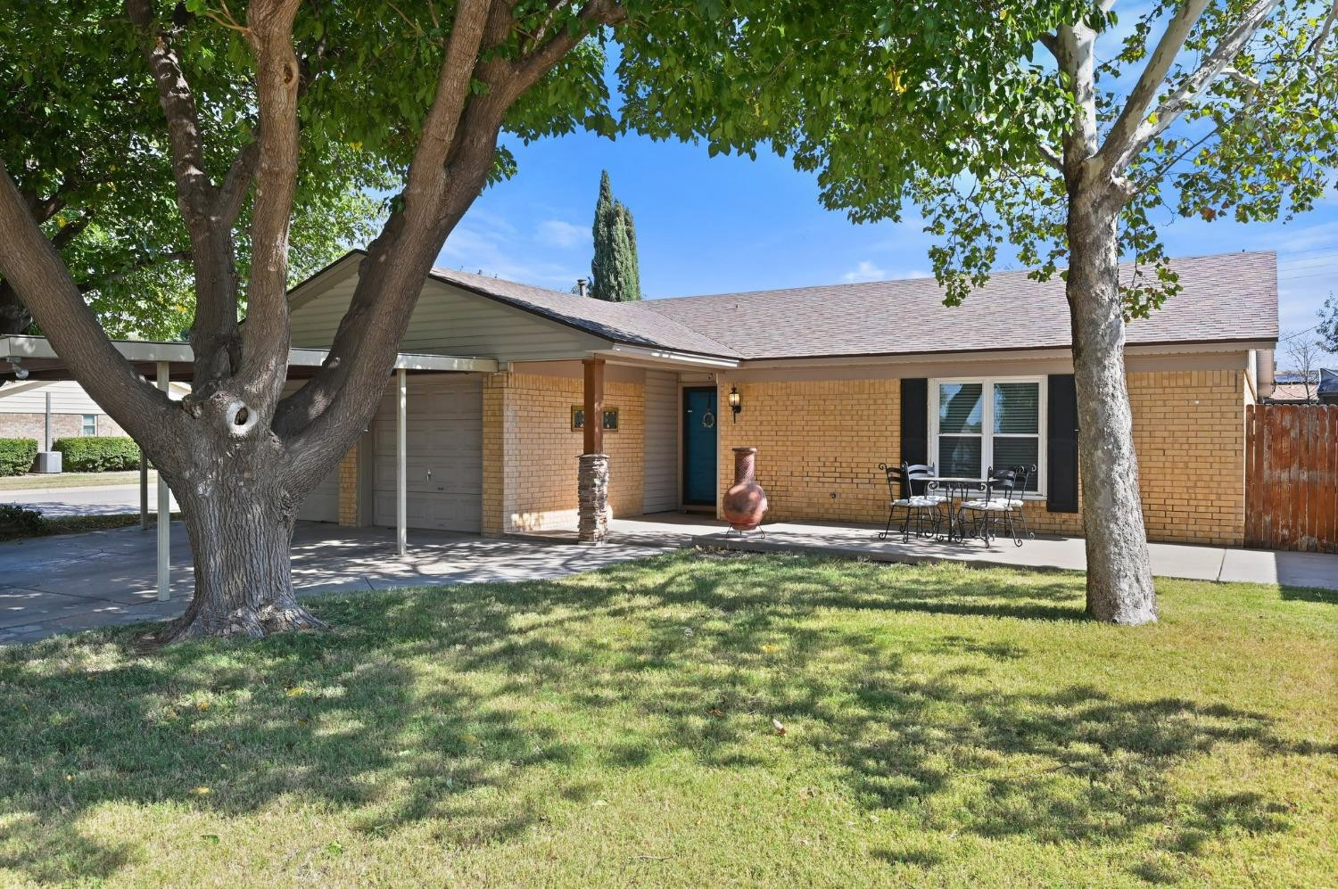 5701 Richmond Avenue Property Photo 1