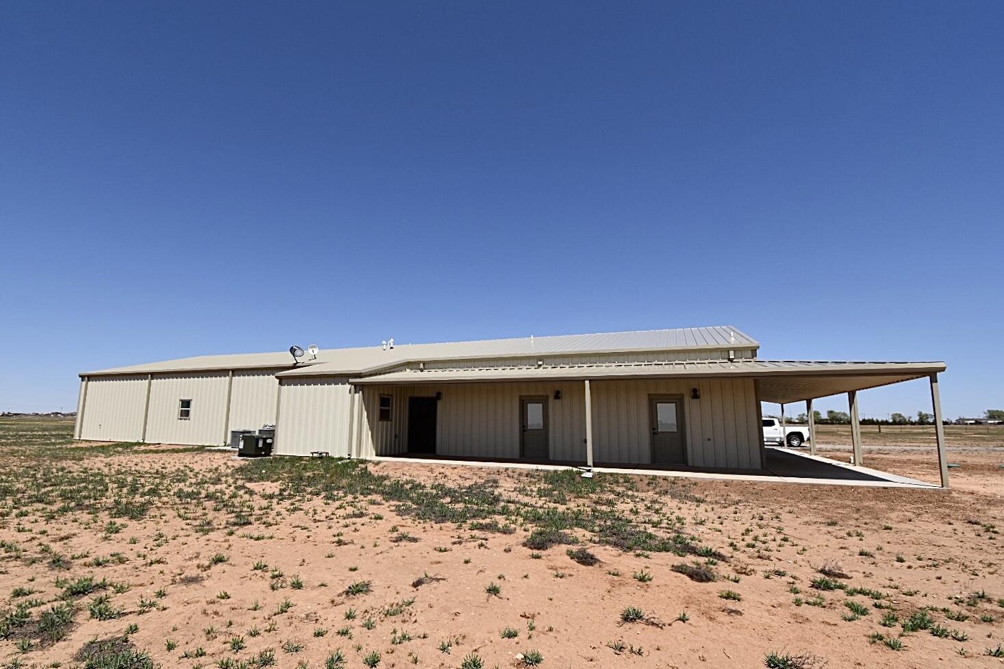 11201 N County Road 1440 Property Photo 2