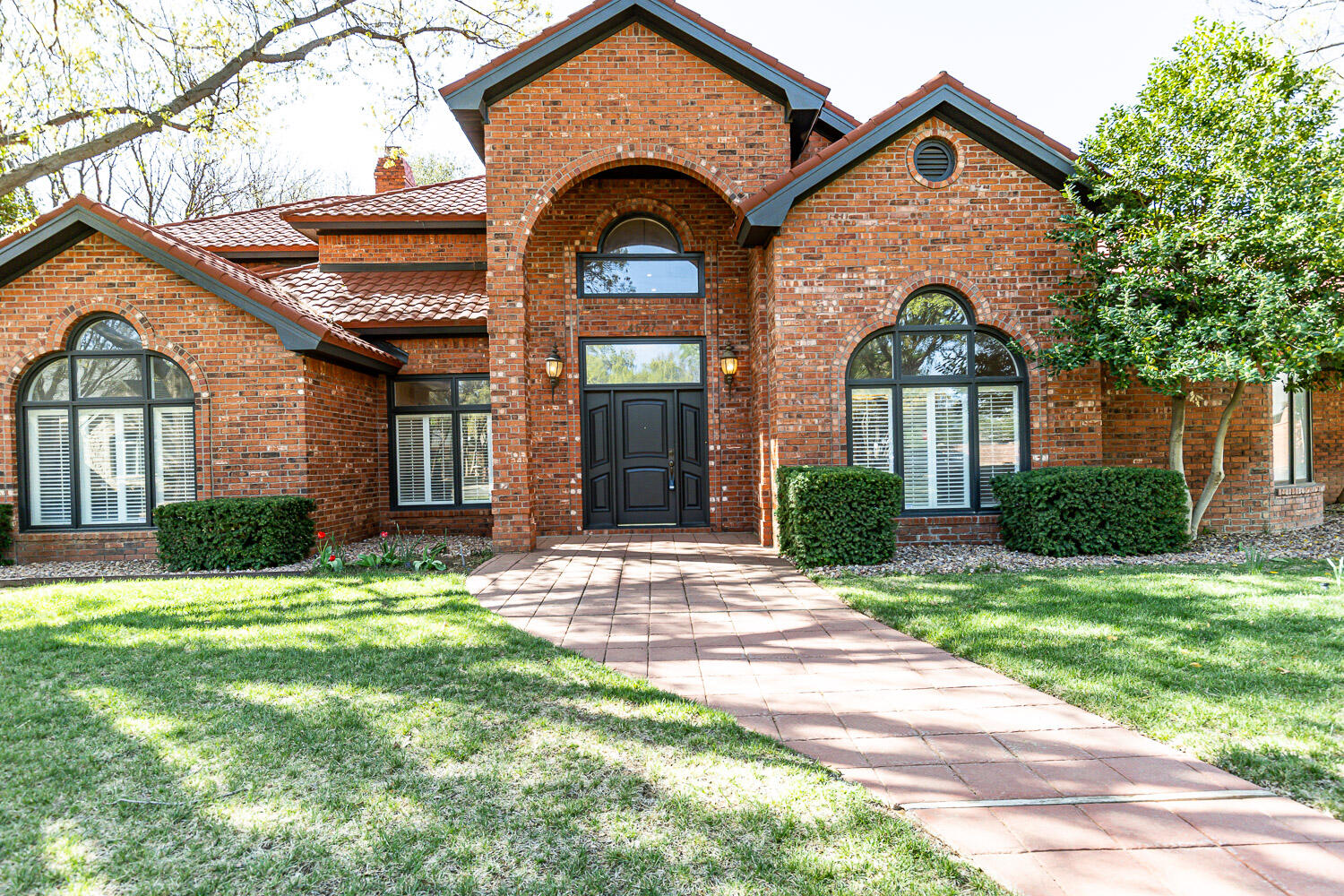 4627 5th Street Property Photo 1
