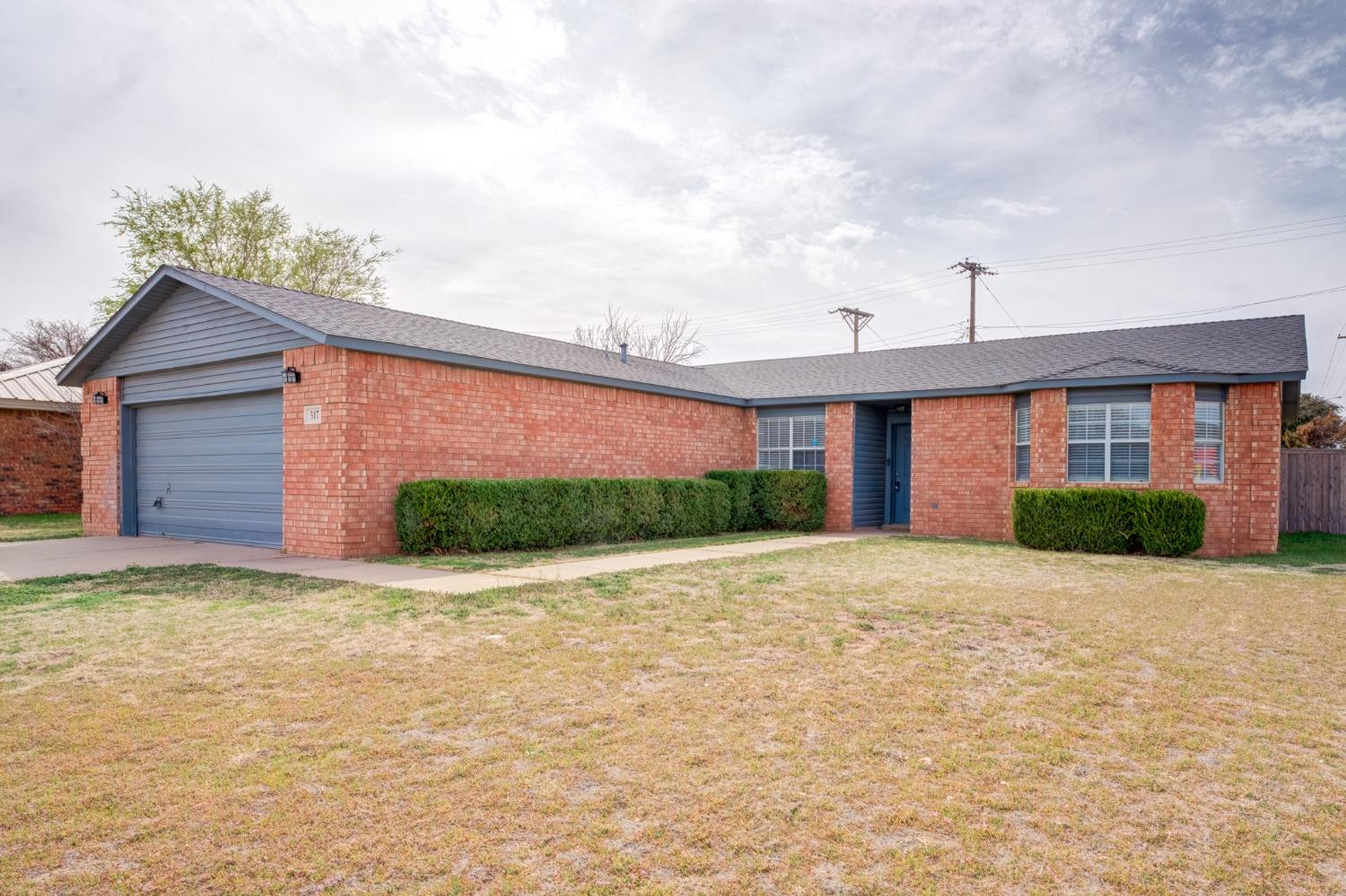 517 N Englewood Avenue Property Photo