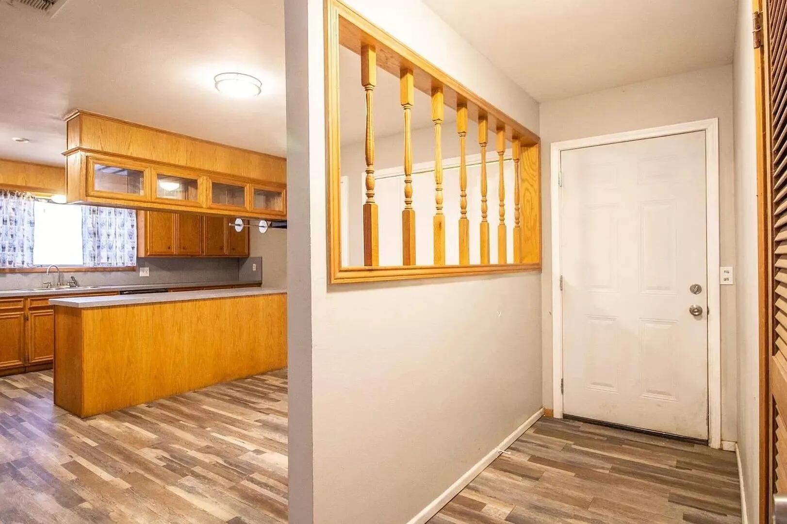 4415 49th Street Property Photo 4