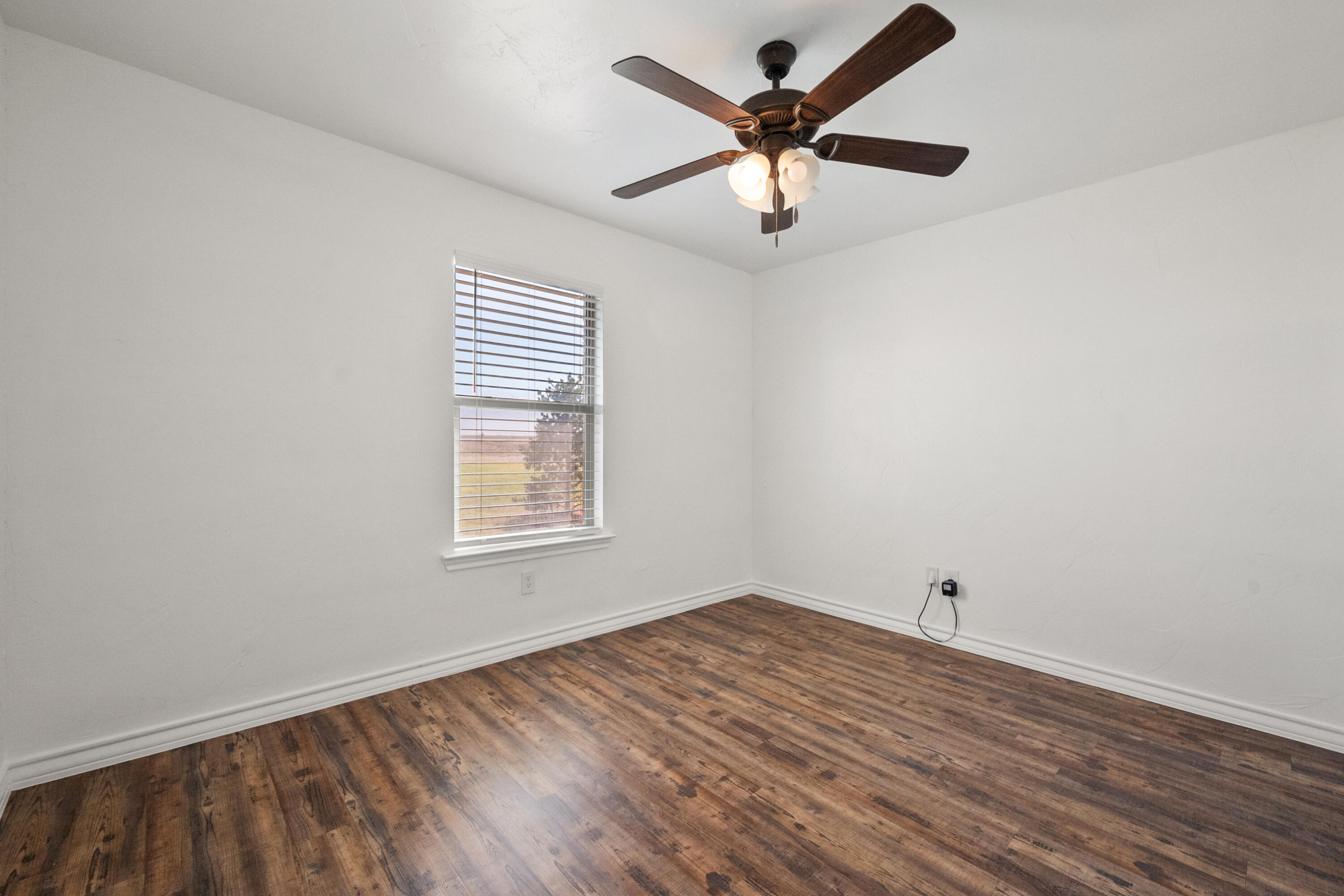 9908 F M 2641 Property Photo 12