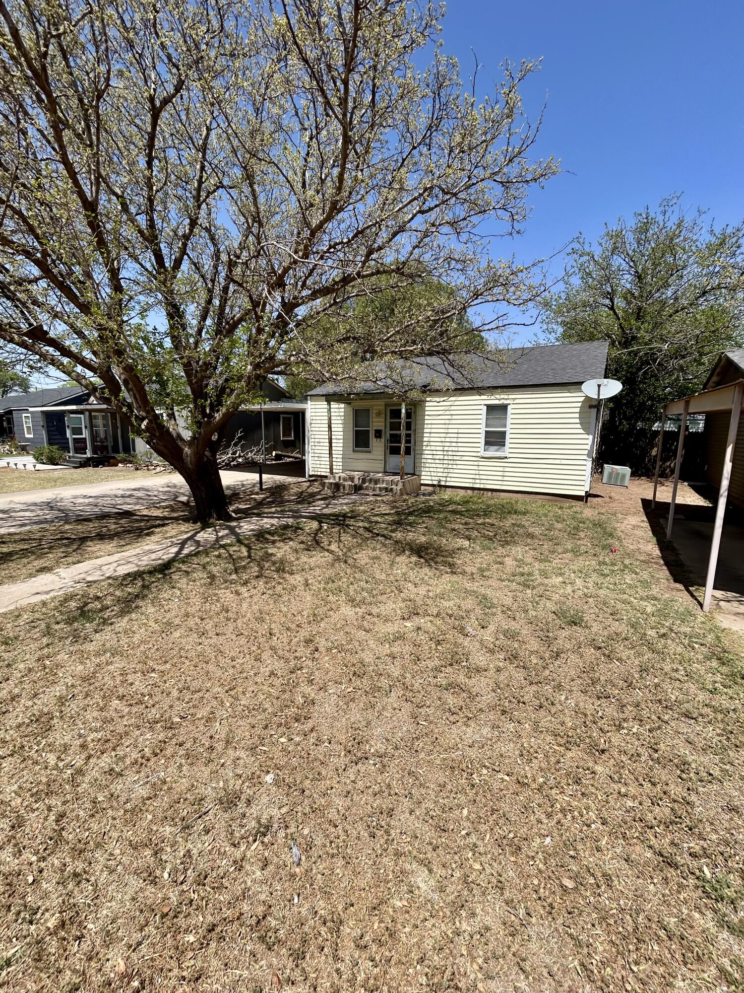 3212 1st Street Property Photo 1