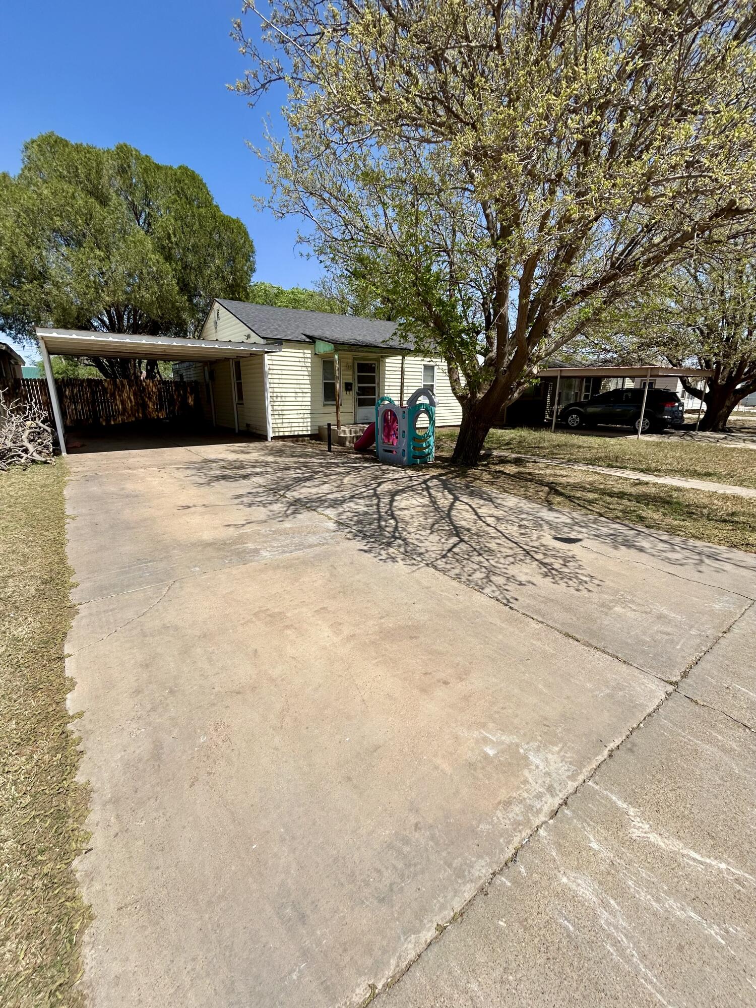 3212 1st Street Property Photo 3