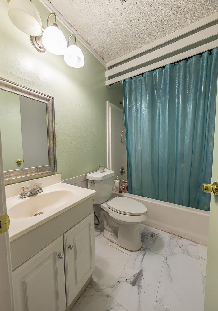 11008 County Rd 5560 Property Photo 11
