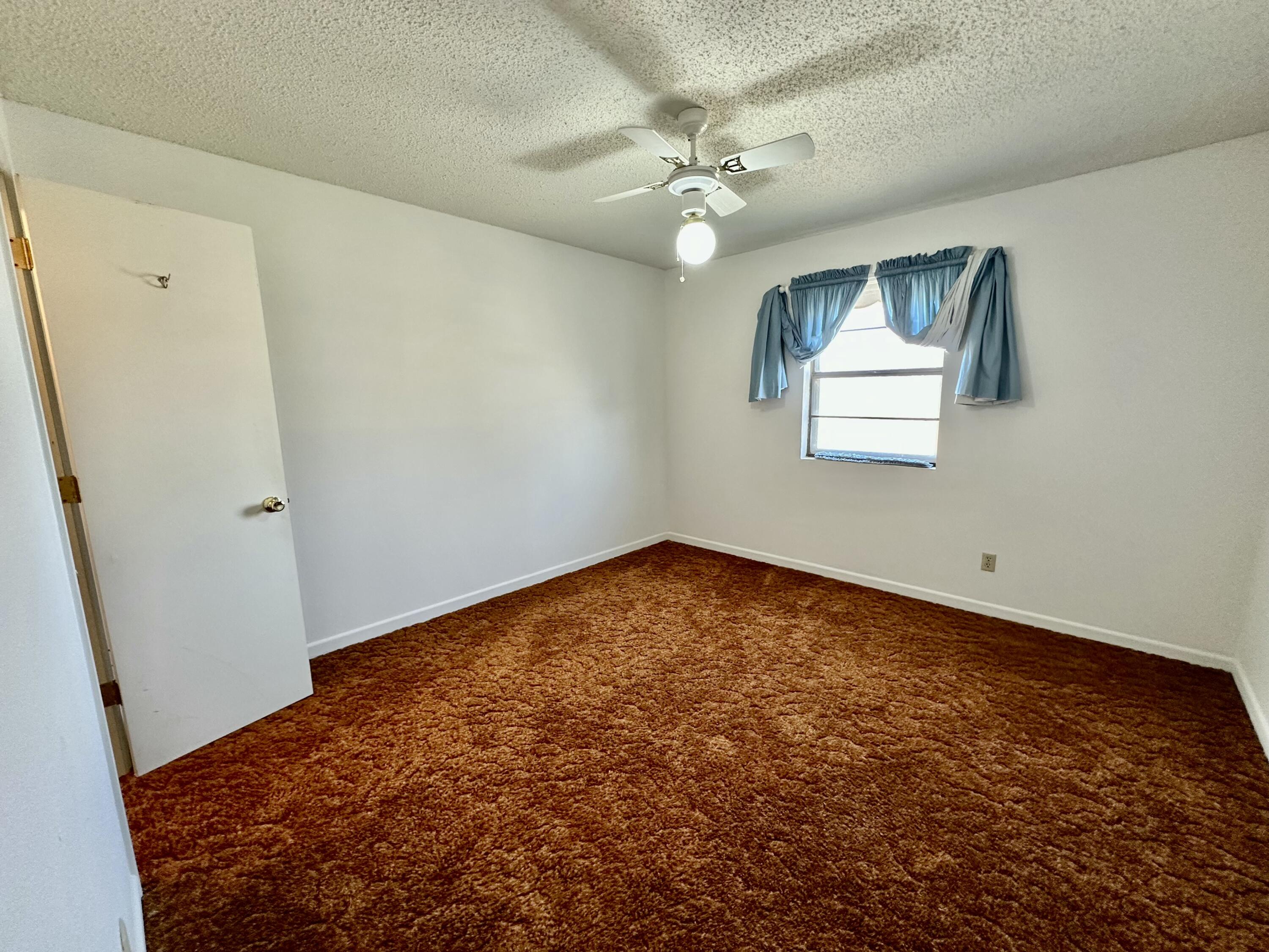 700 S Bowie Avenue Property Photo 17