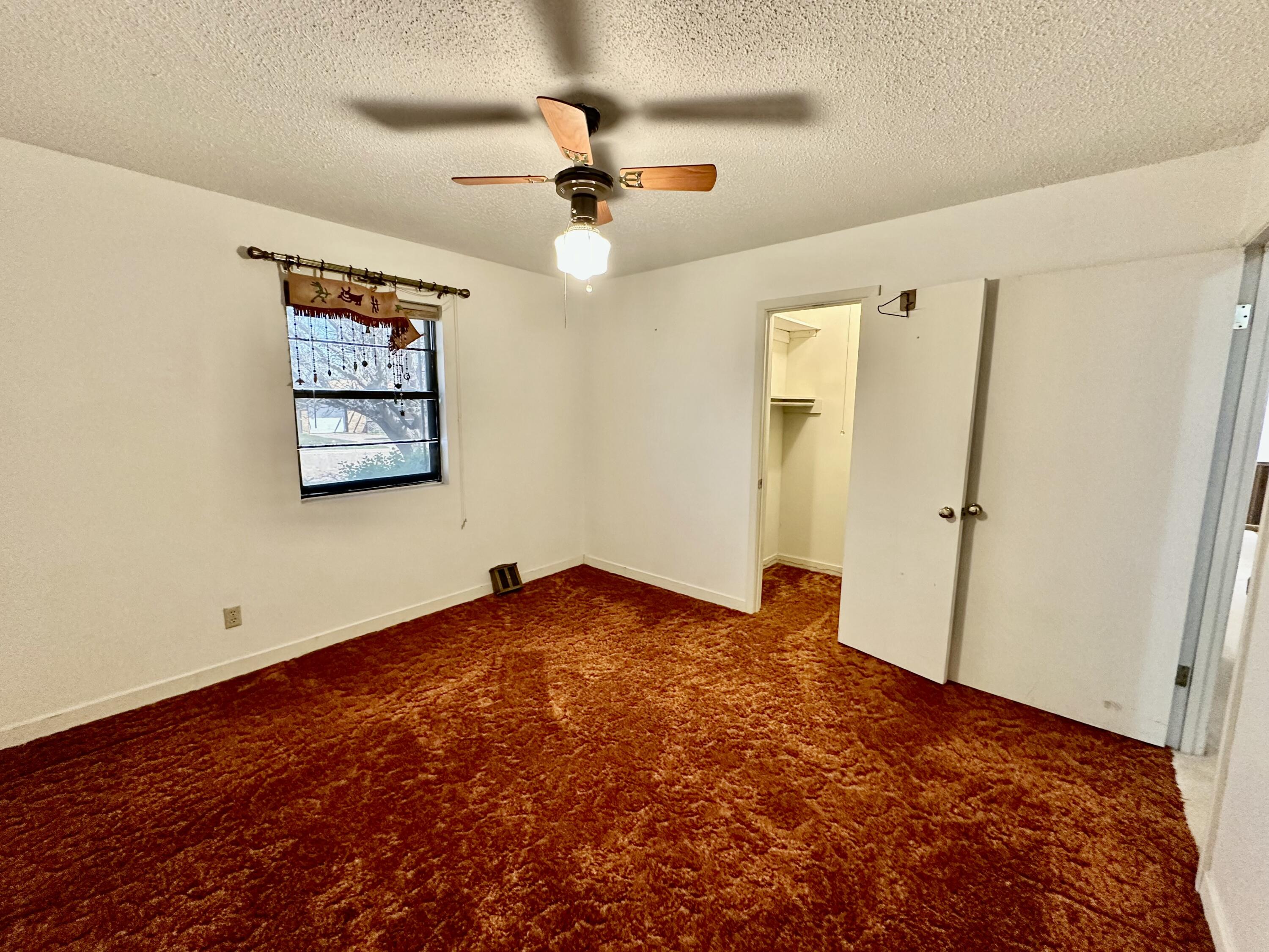 700 S Bowie Avenue Property Photo 21