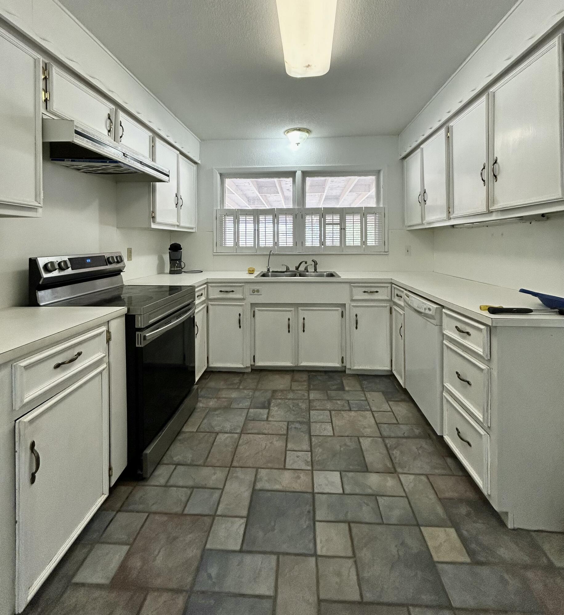 624 Tulane Avenue Property Photo 8