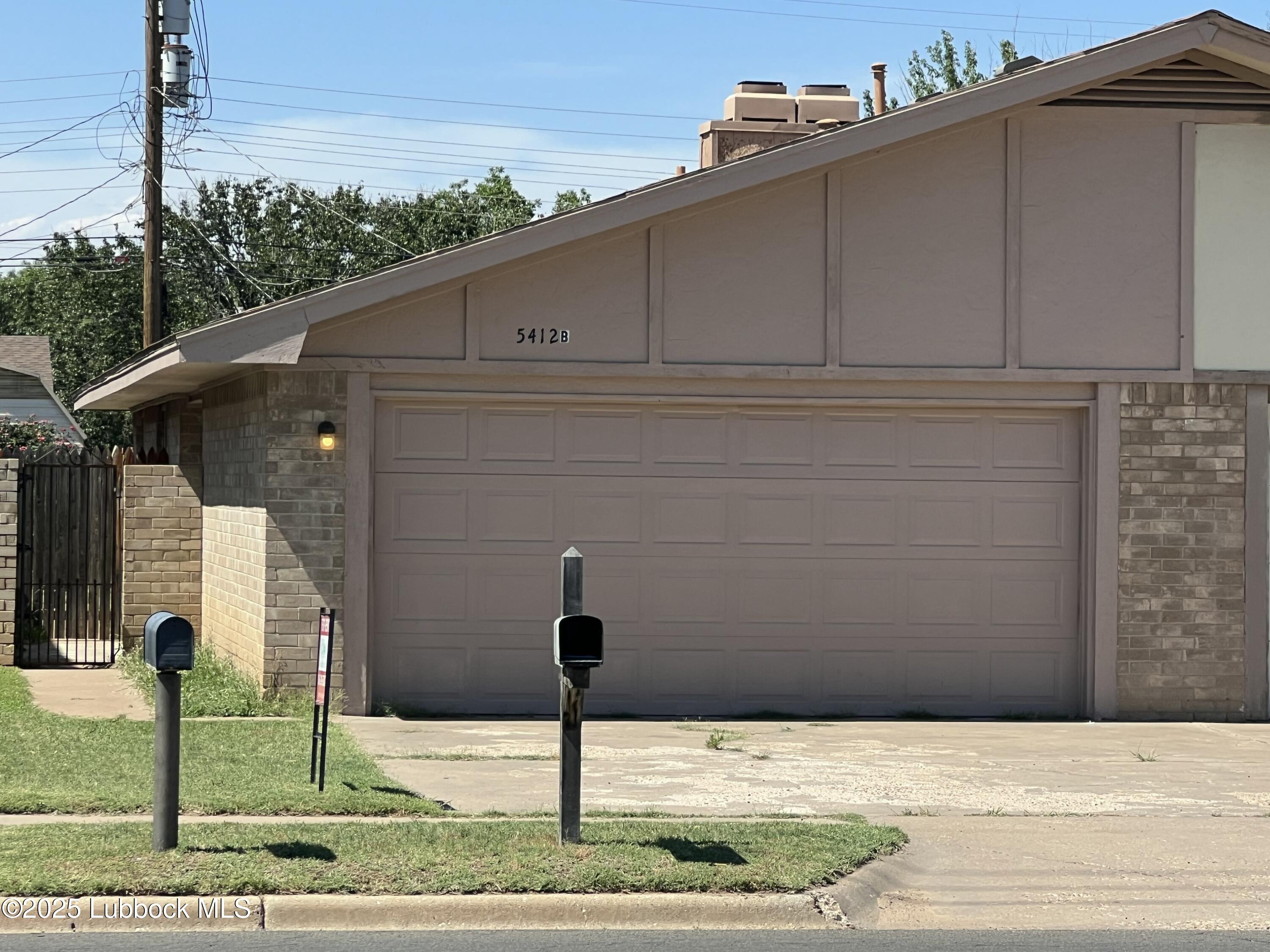 5412 34th Street, B Property Photo