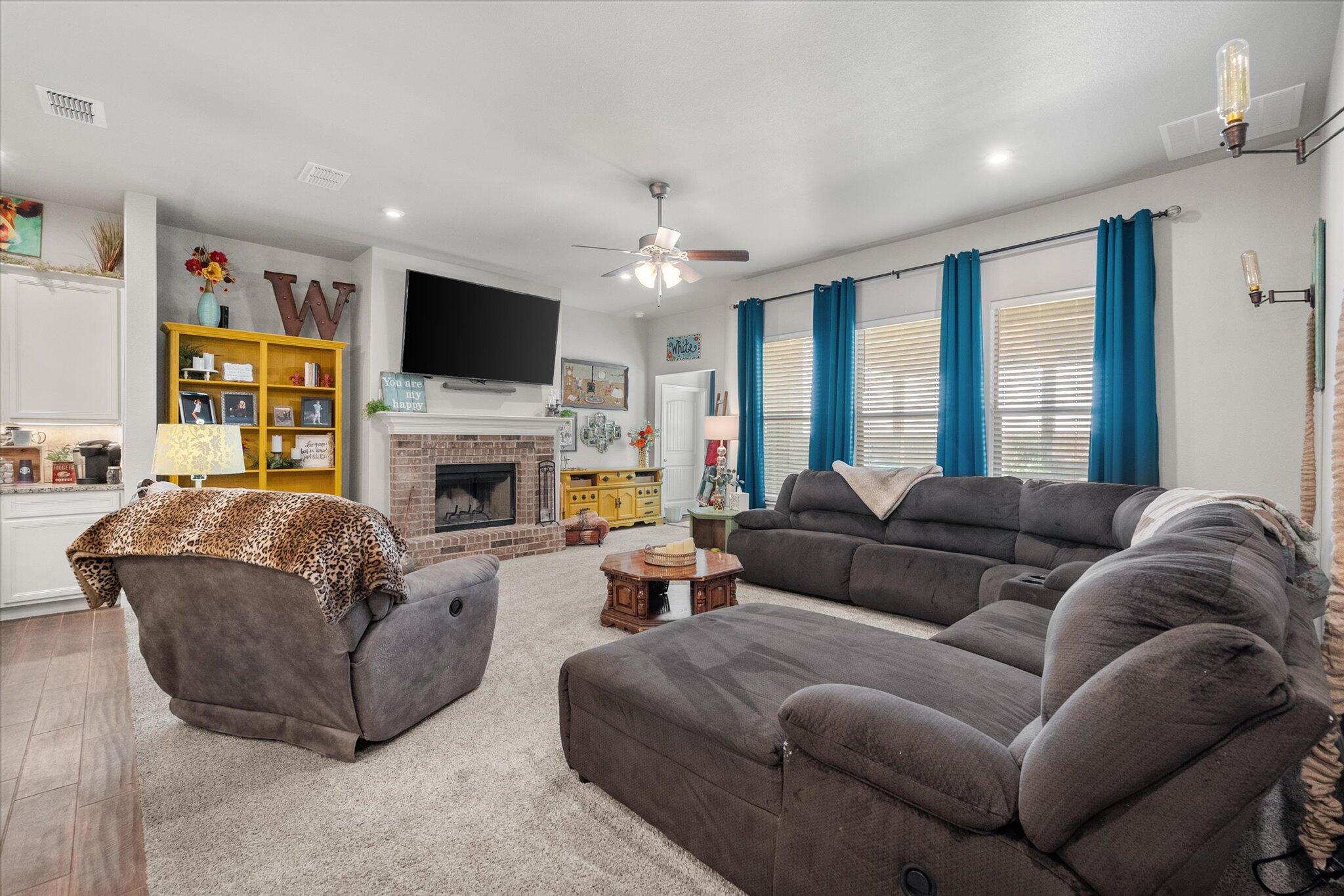2303 145th Street Property Photo 8