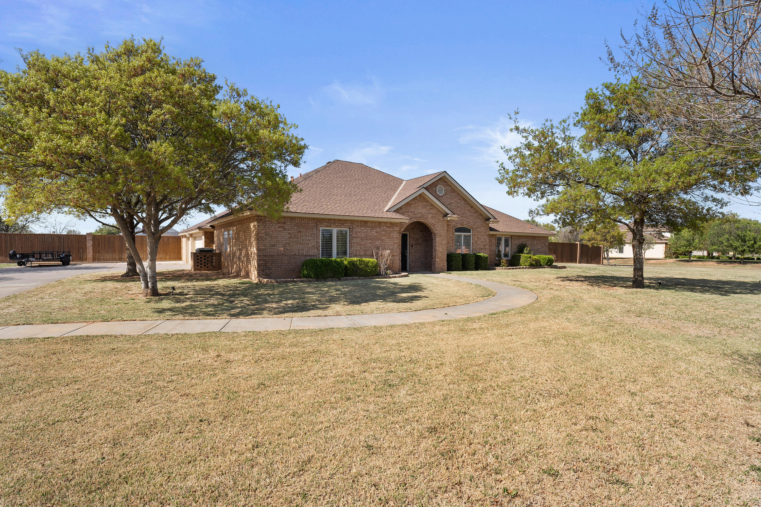 5602 156th Street Property Photo 3