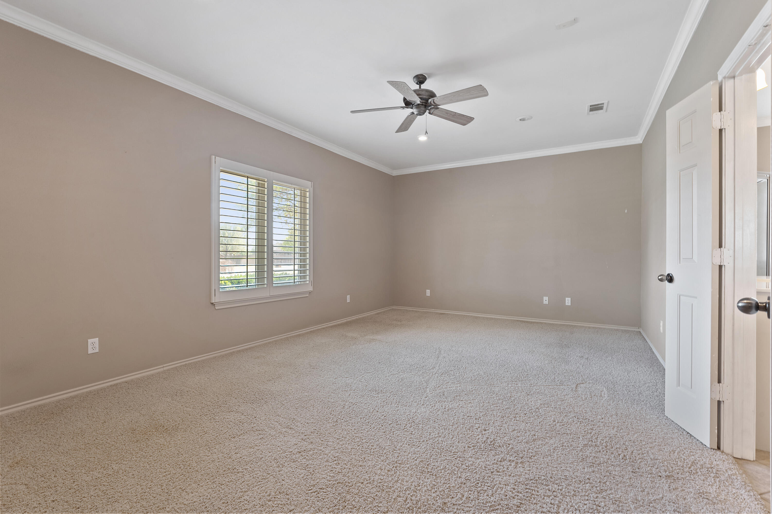 5602 156th Street Property Photo 16