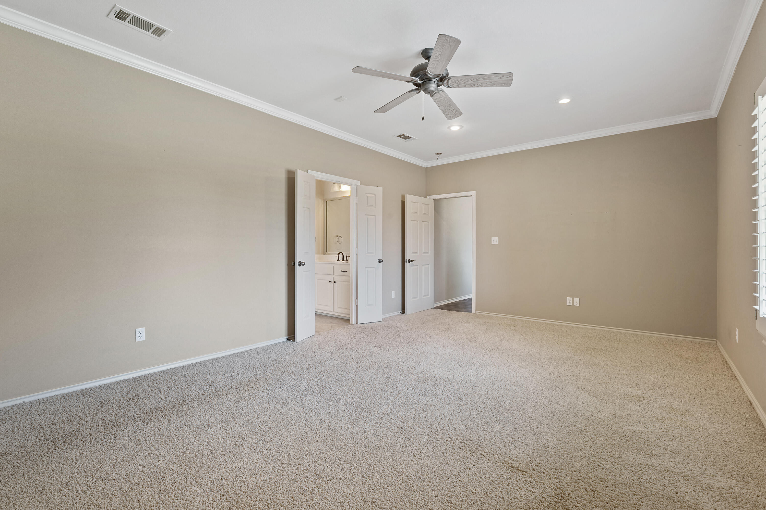 5602 156th Street Property Photo 17