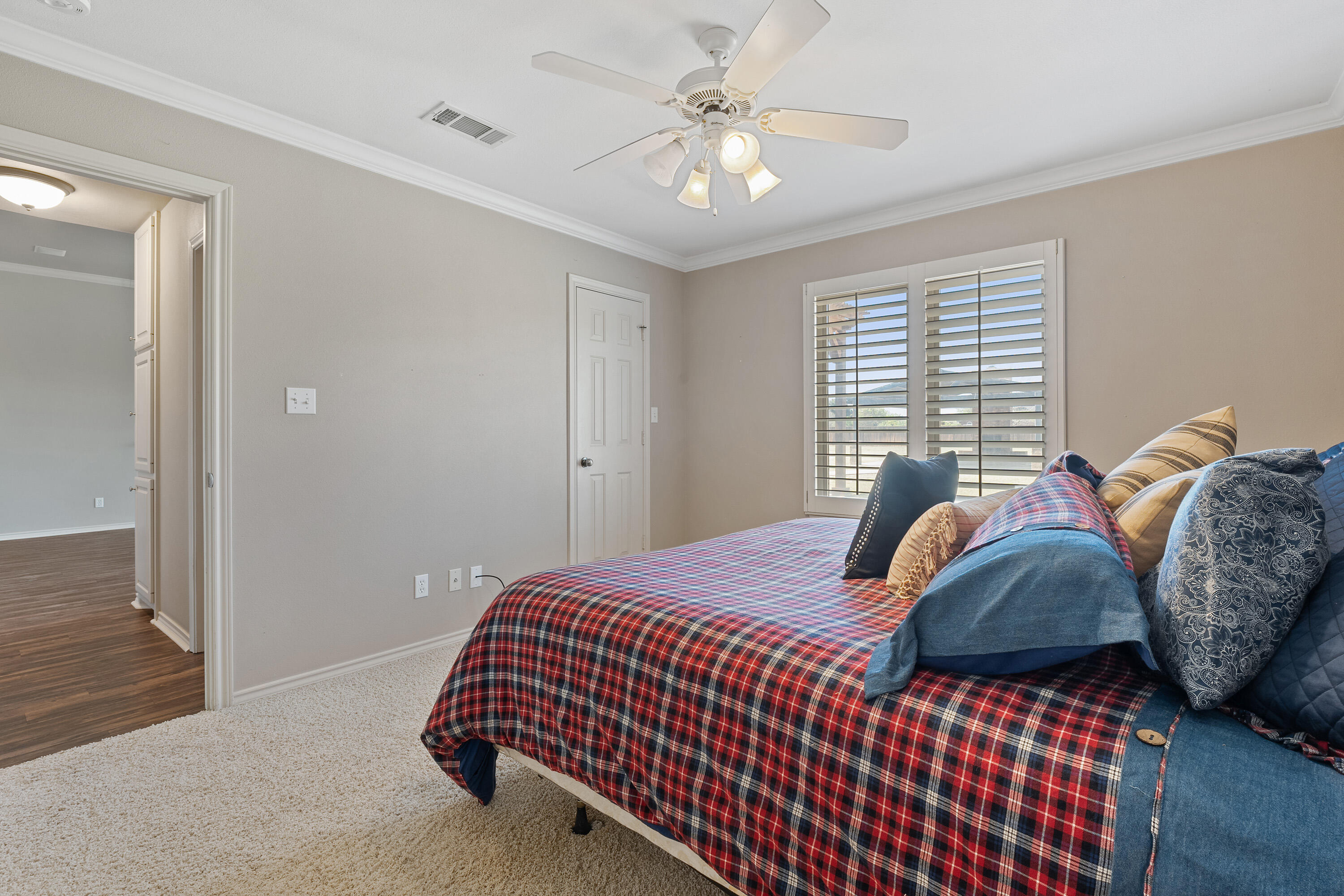 5602 156th Street Property Photo 27