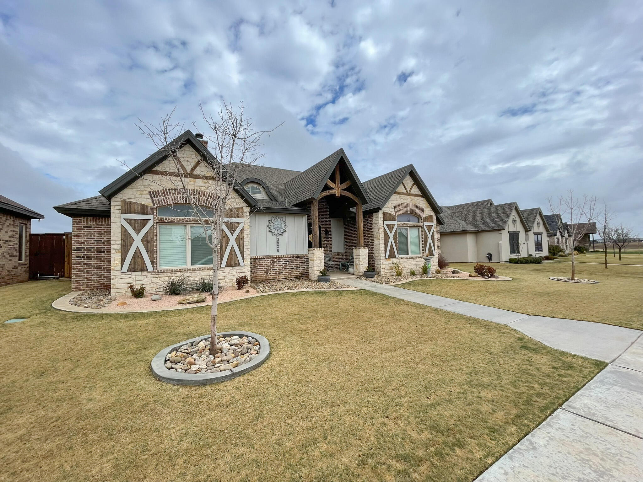 3808 138th Street Property Photo 2