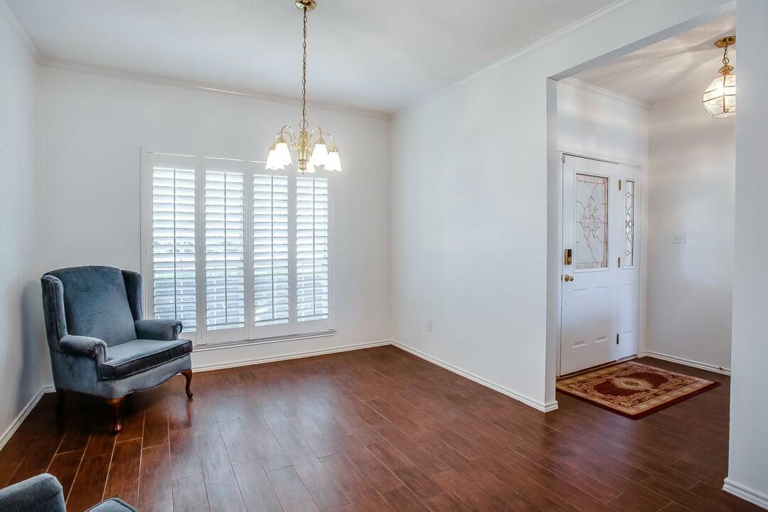 104 N Vale Avenue Property Photo 7