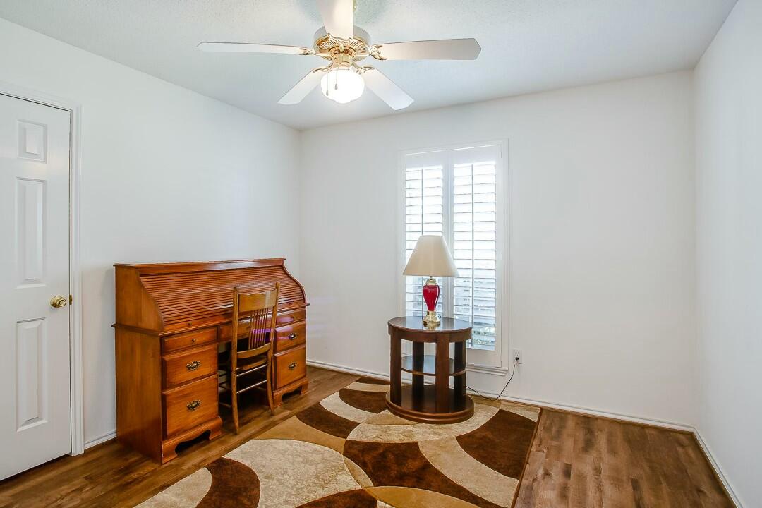 104 N Vale Avenue Property Photo 11