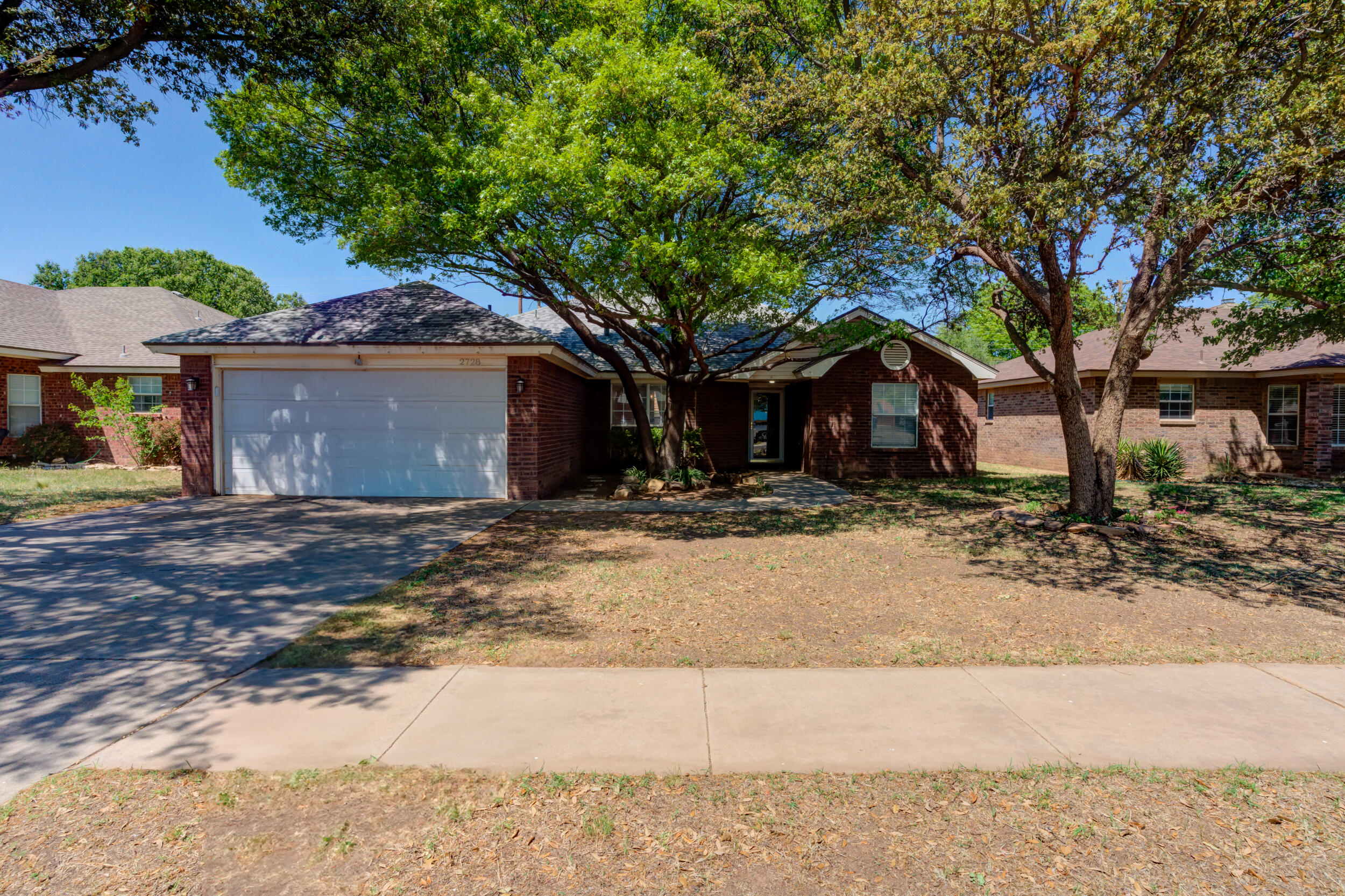 2728 81st Street Property Photo 2
