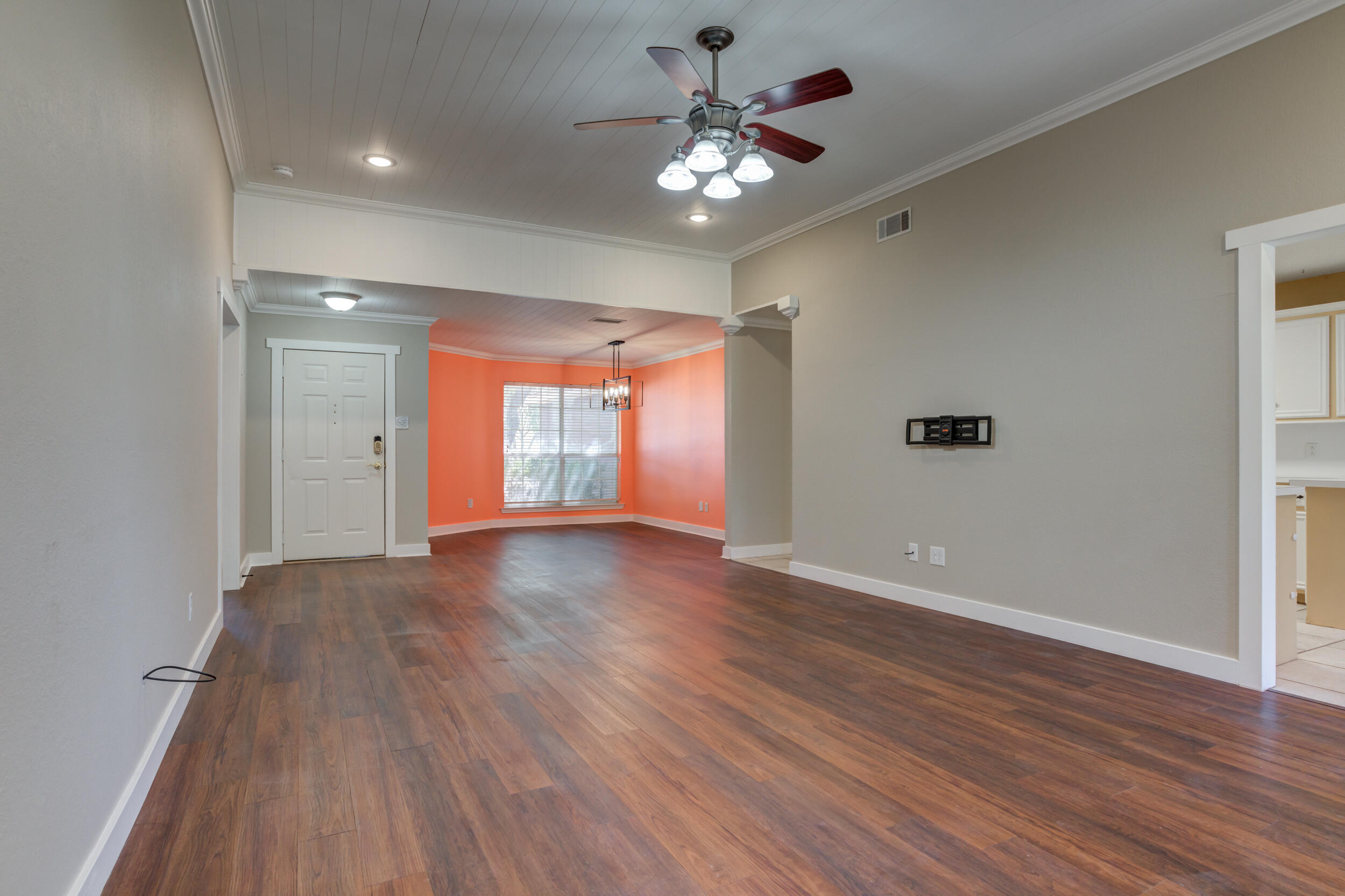 2728 81st Street Property Photo 11