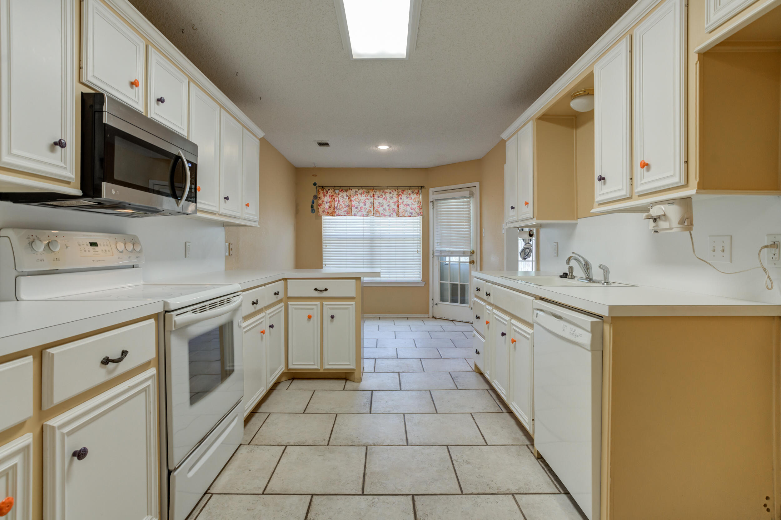 2728 81st Street Property Photo 19