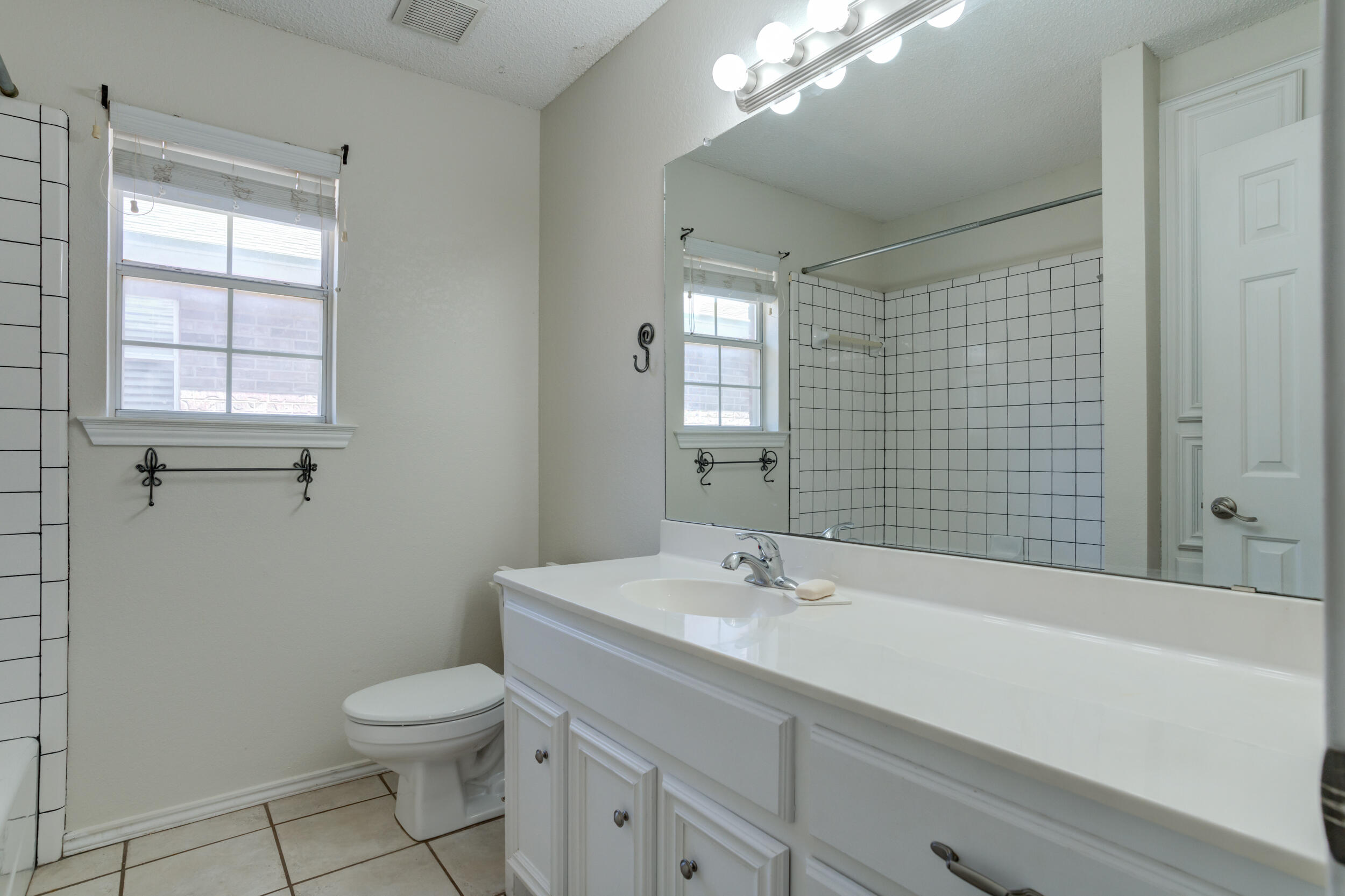 2728 81st Street Property Photo 35
