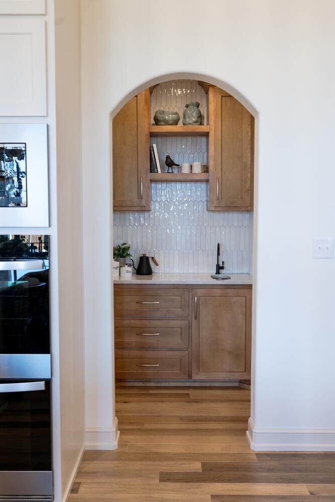 4604 138th Place Property Photo 3