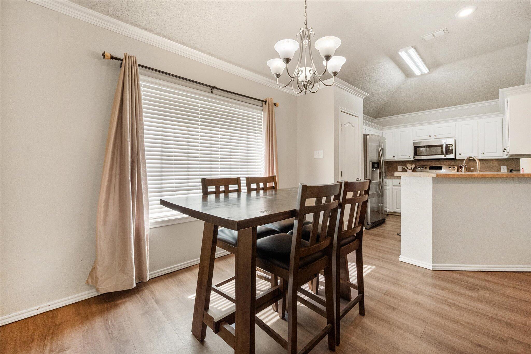 1930 77th Place Property Photo 13