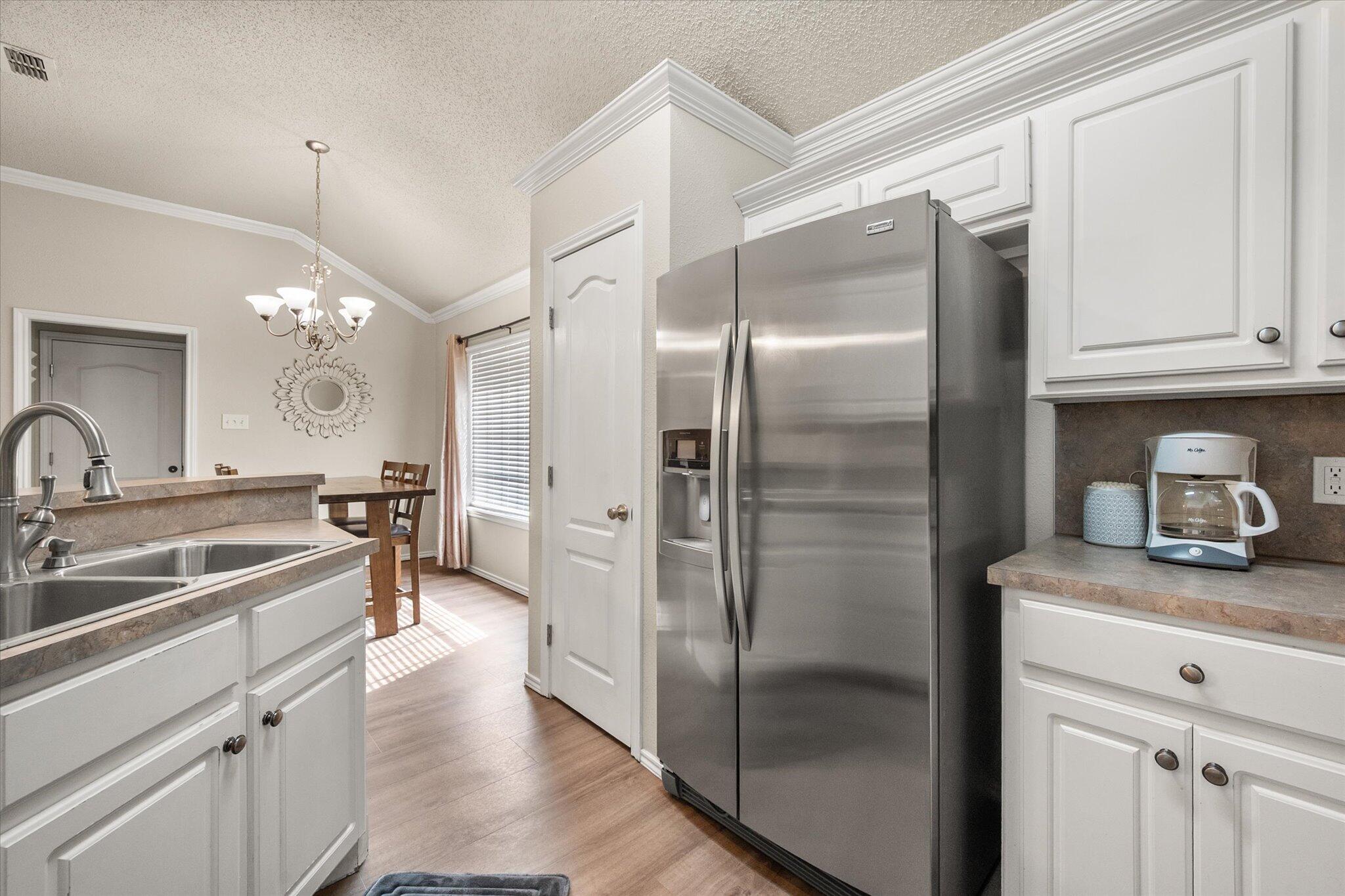 1930 77th Place Property Photo 18