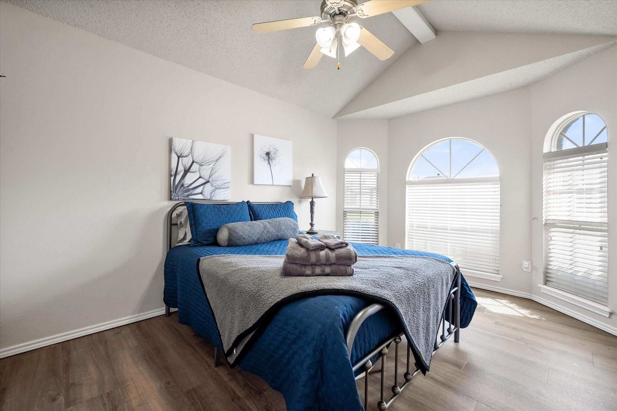 1930 77th Place Property Photo 19