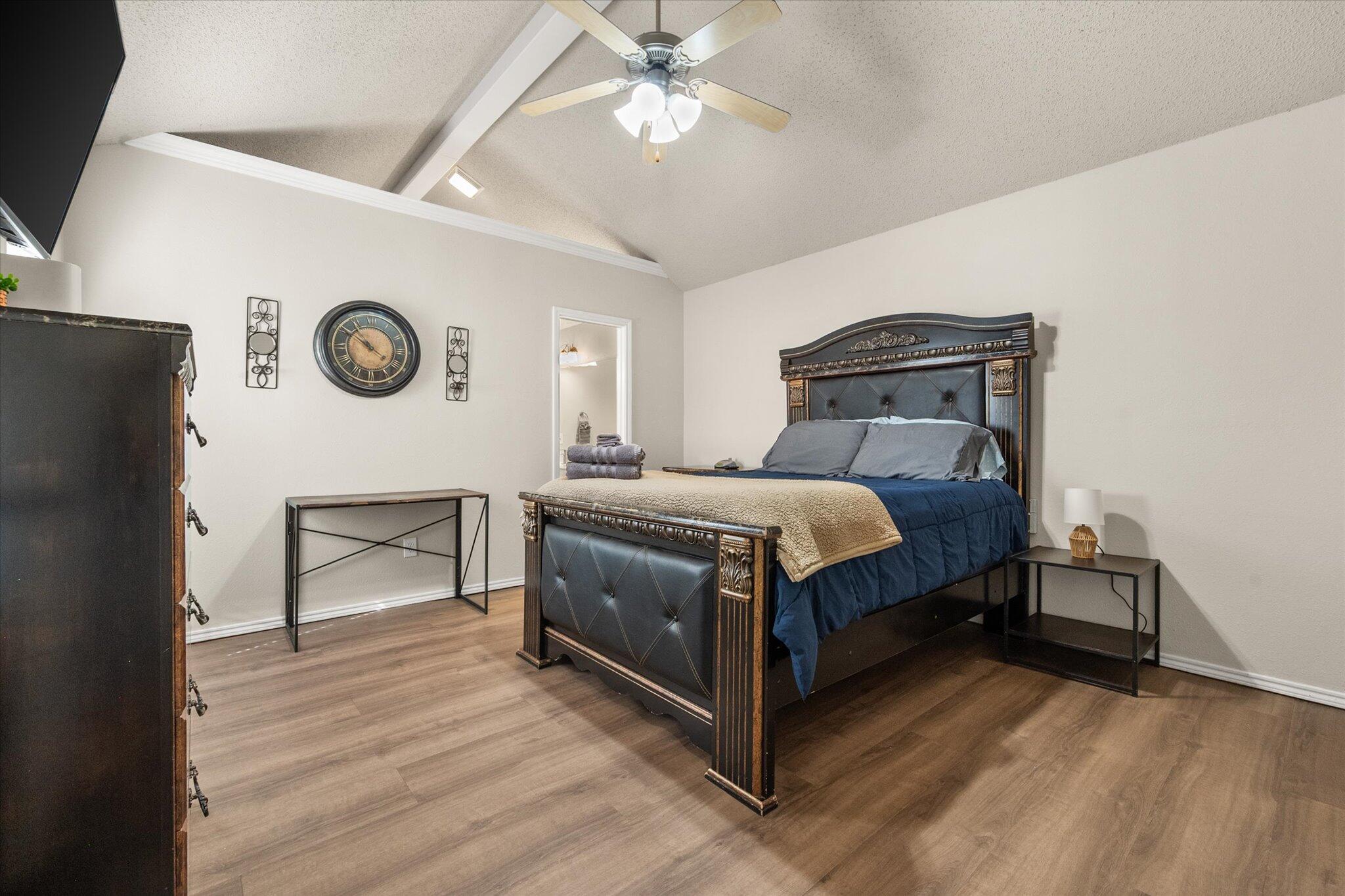 1930 77th Place Property Photo 24