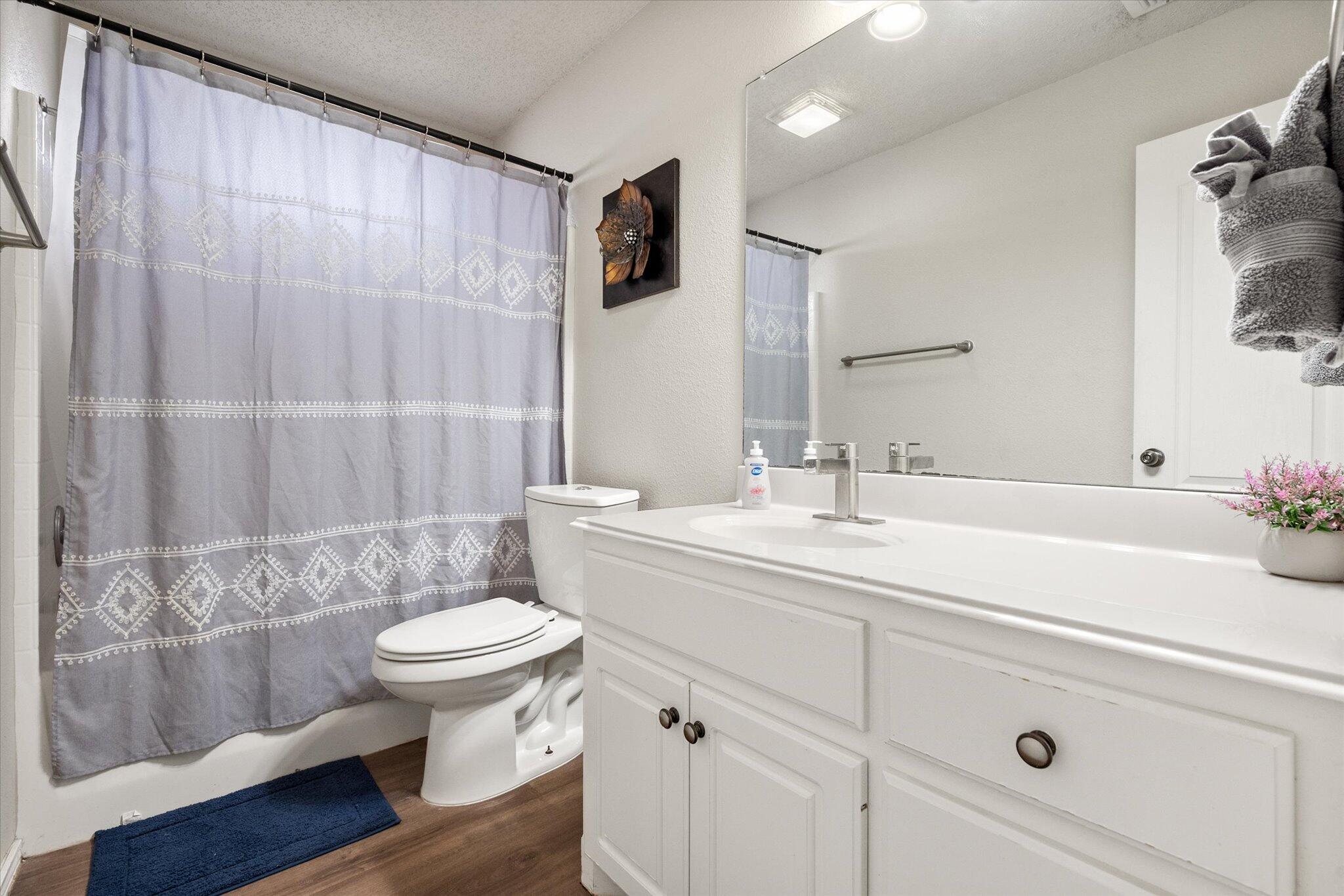 1930 77th Place Property Photo 27