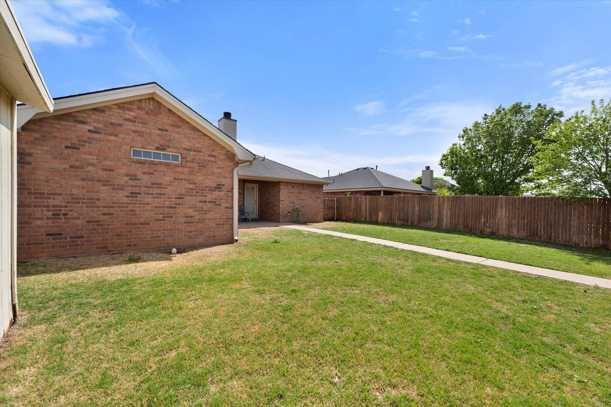 1930 77th Place Property Photo 31