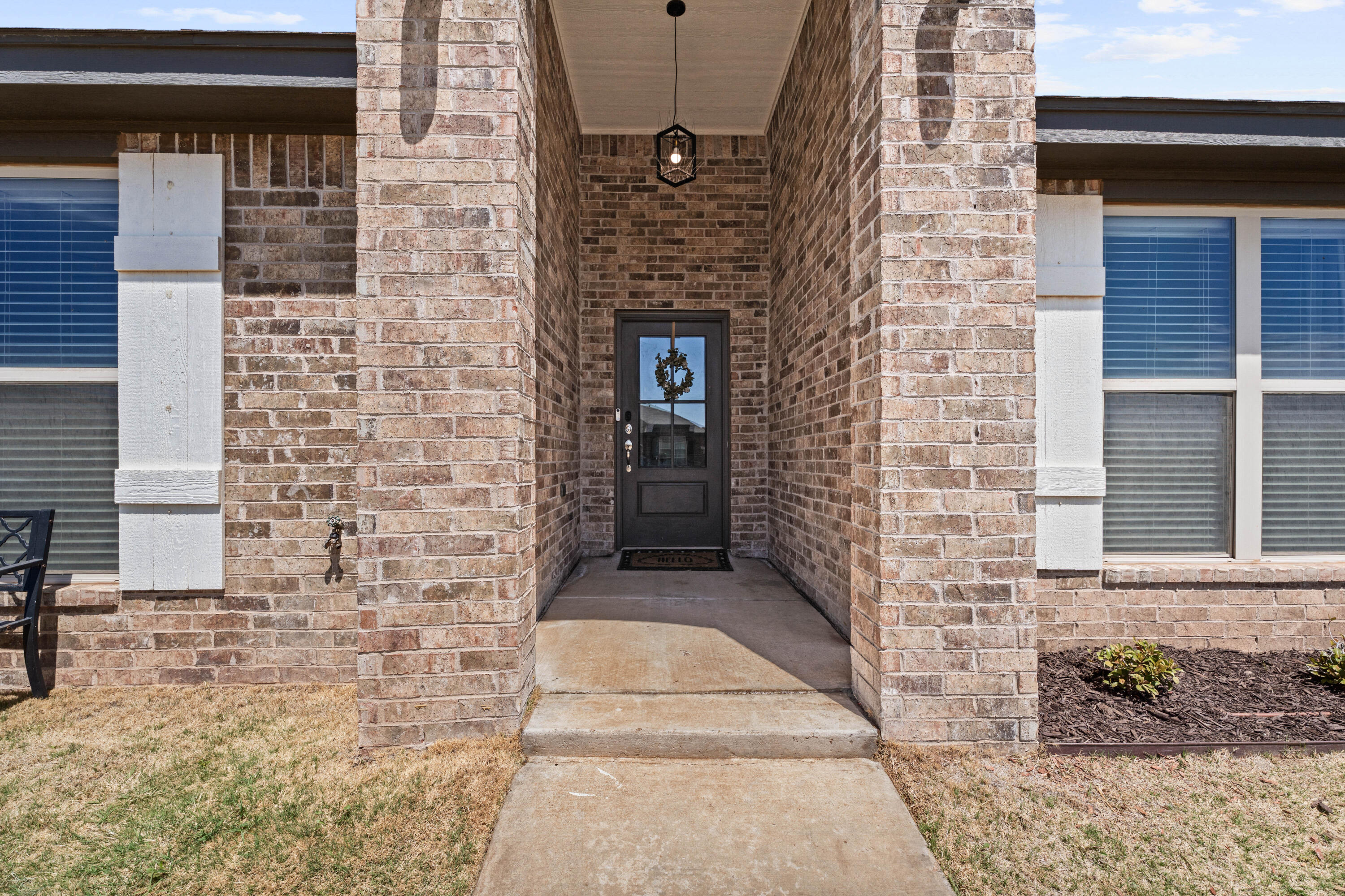 204 Cowboy Lane Property Photo 2