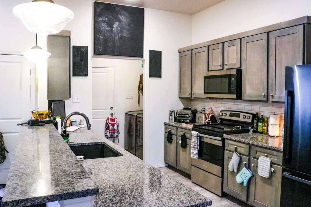 5532 Kemper Street Property Photo 3