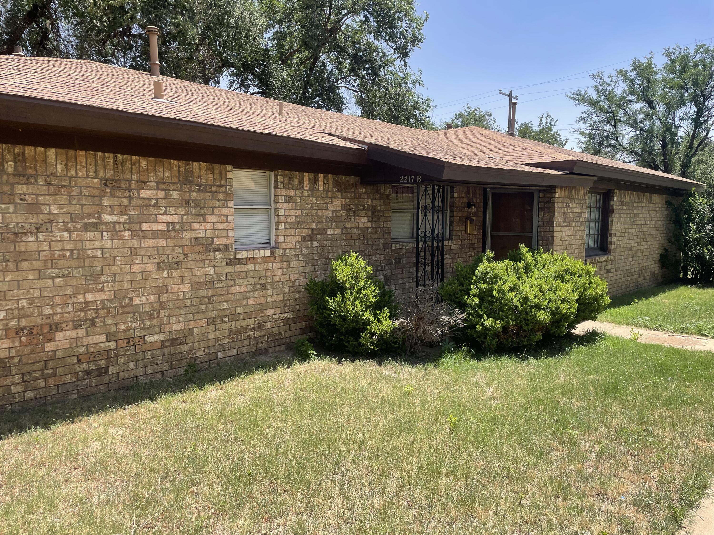 2217 26th Street, B Property Photo