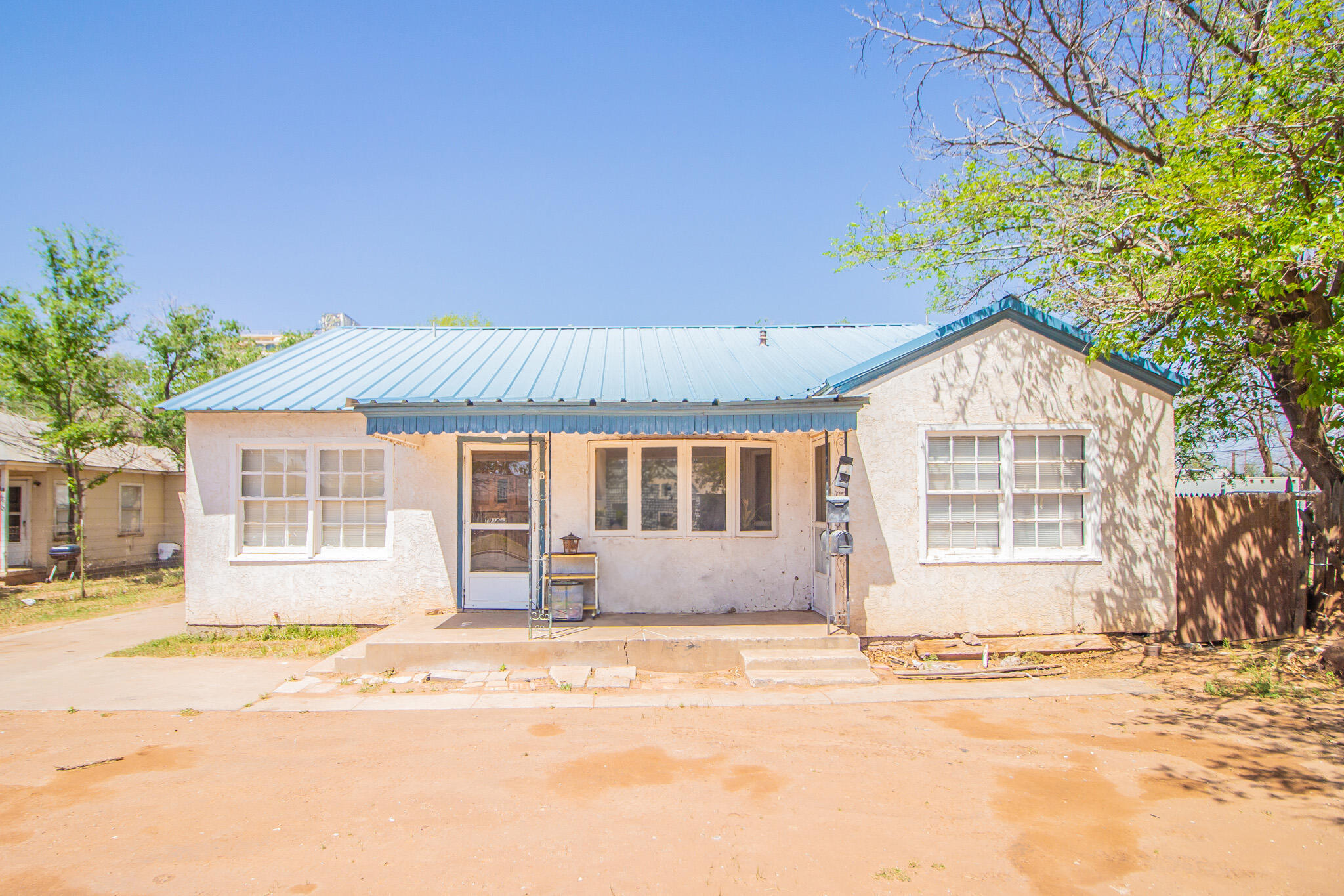 1608 29th Street Property Photo 2