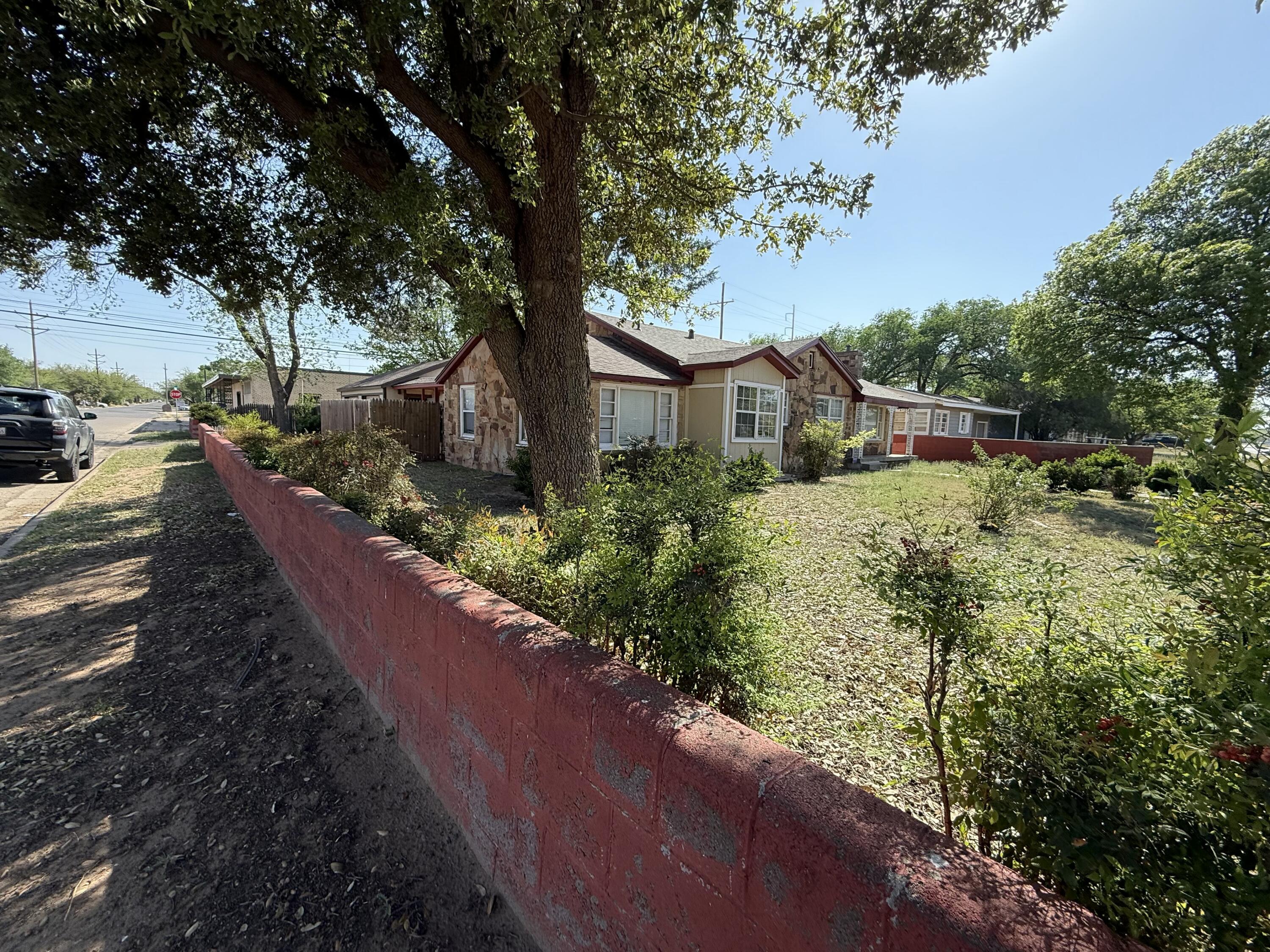 3601 33rd Street Property Photo 3