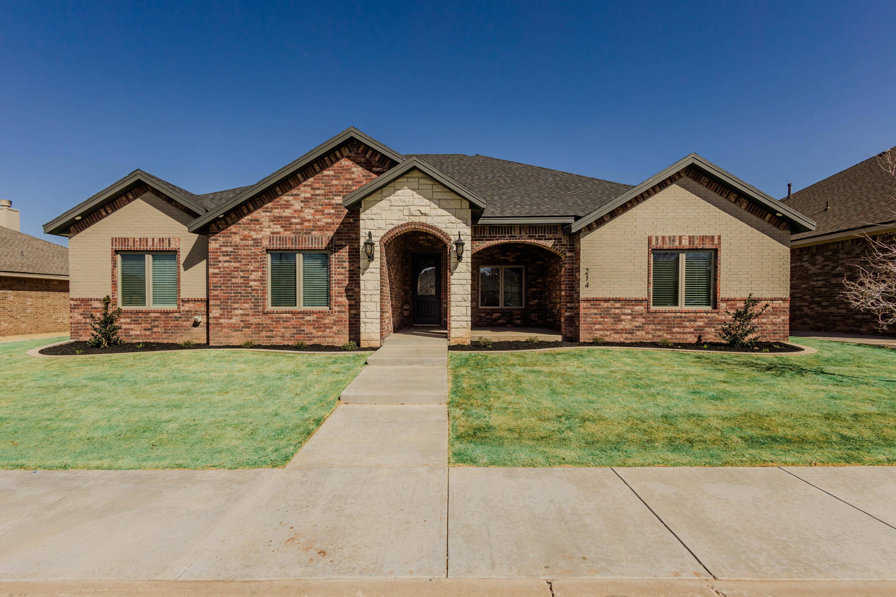 214 Wildcat Street Property Photo