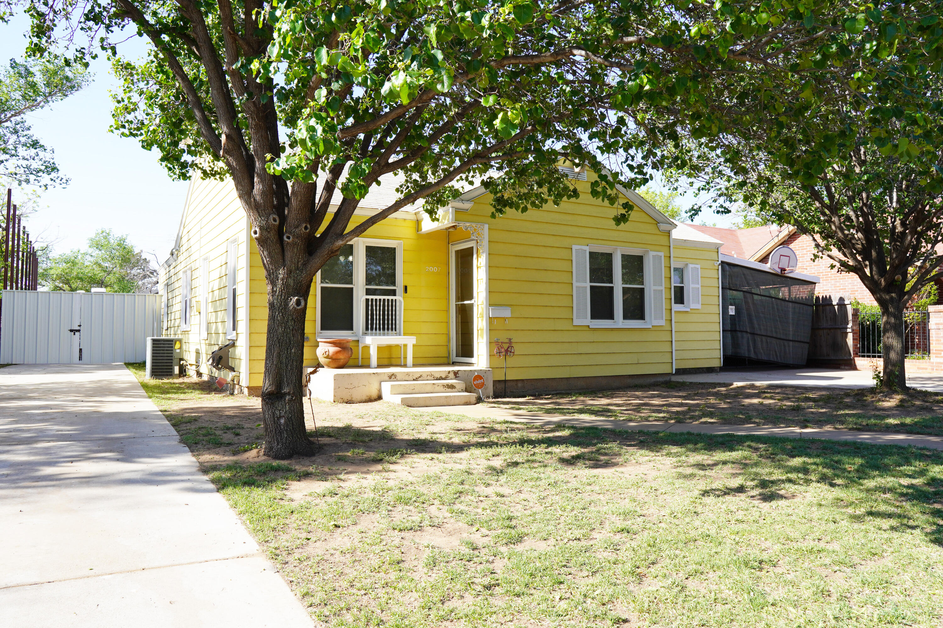 2007 25th Street Property Photo 1