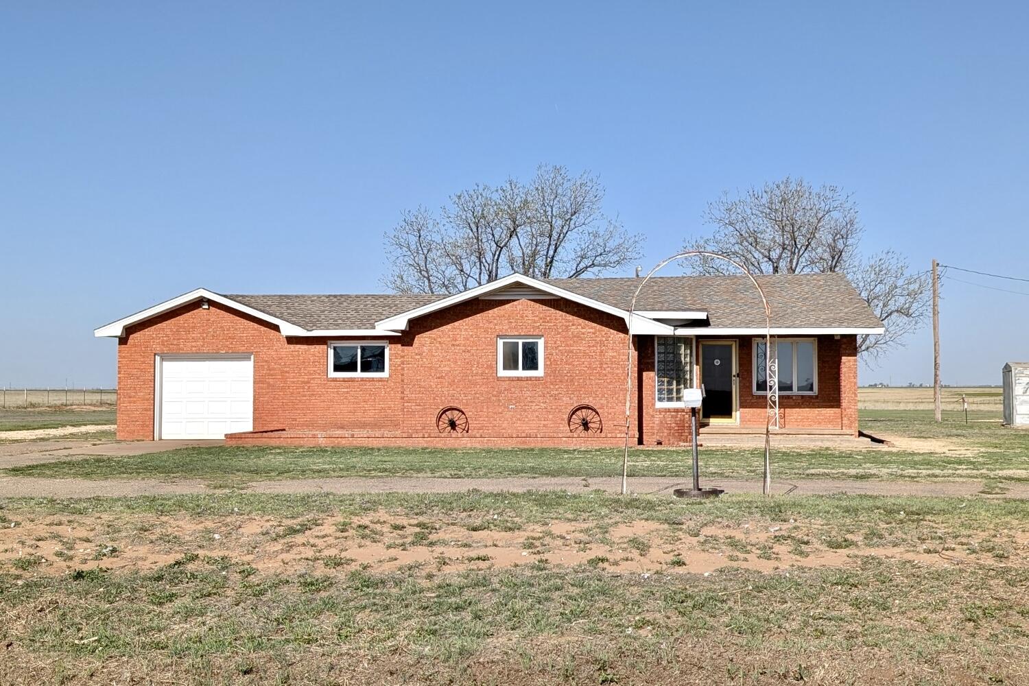 453 County Road 27 Property Photo 1