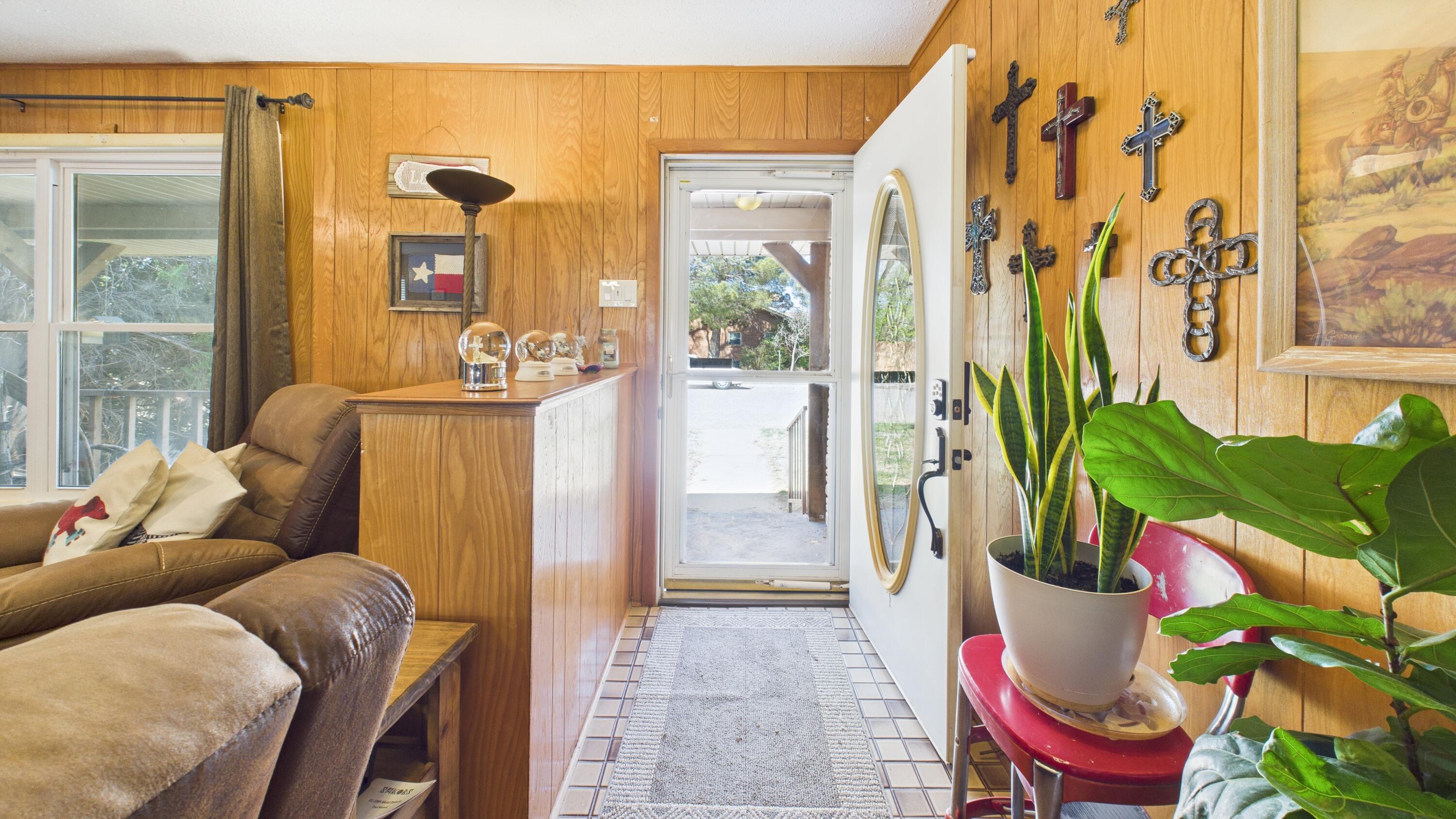 1512 Avenue K Property Photo 2