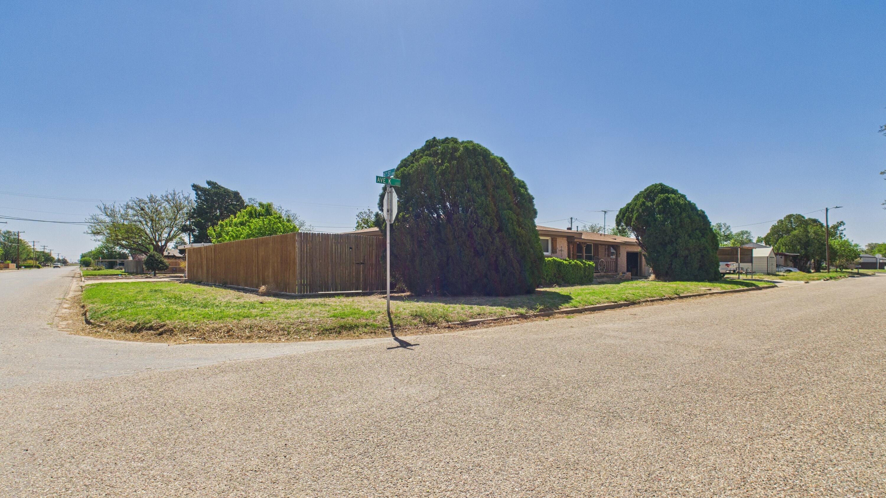 1512 Avenue K Property Photo 5