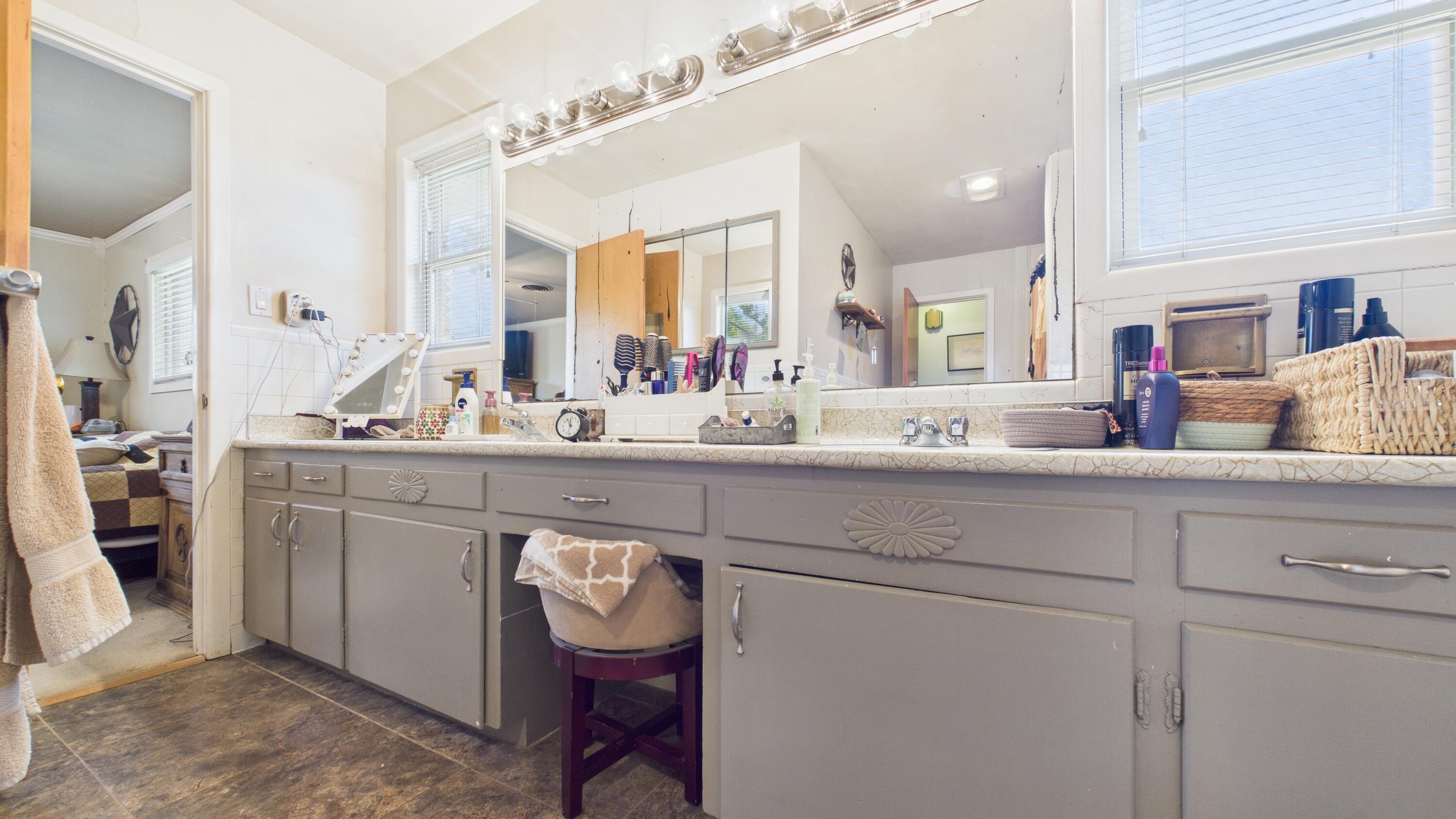 1512 Avenue K Property Photo 34