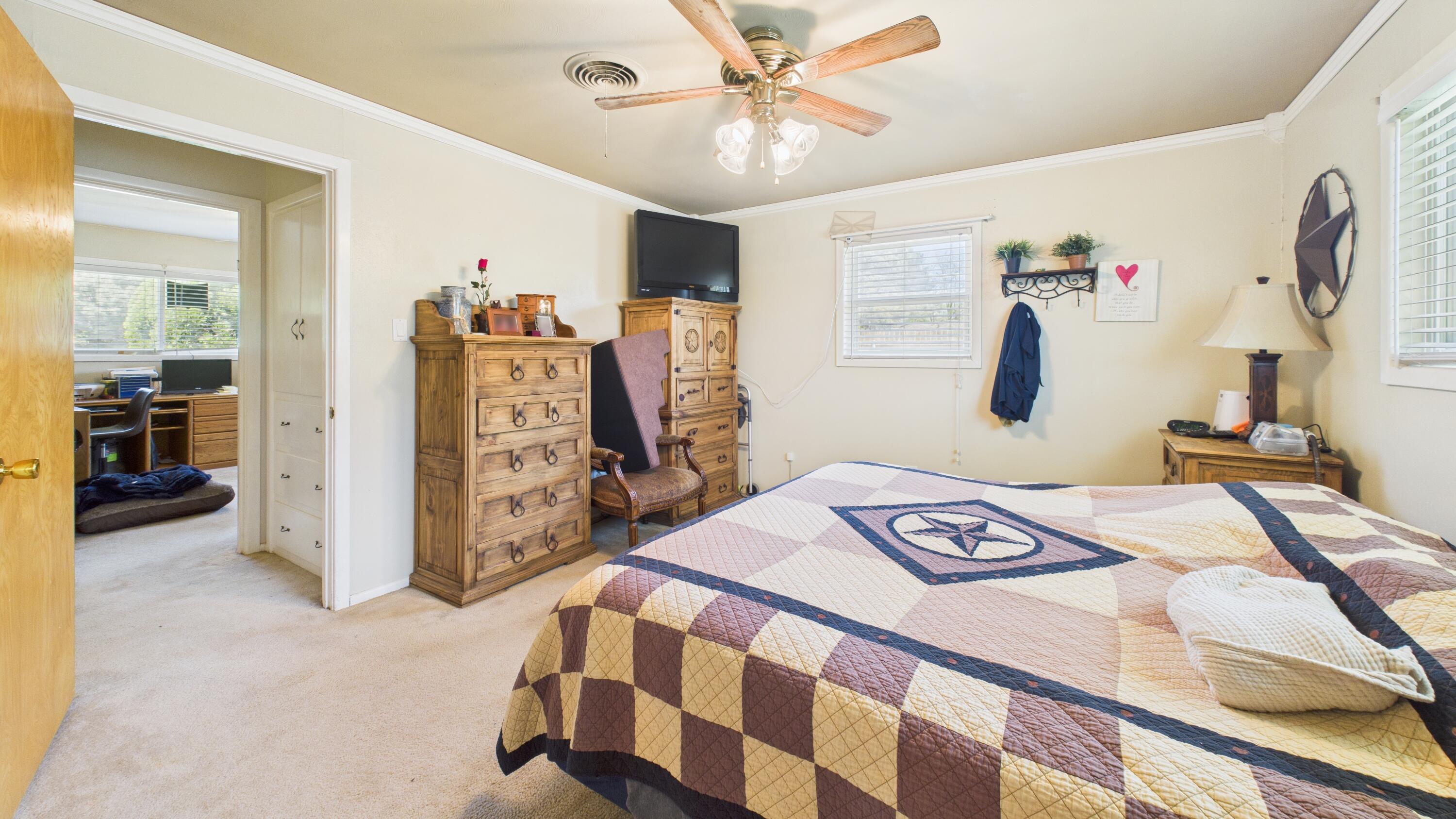 1512 Avenue K Property Photo 38