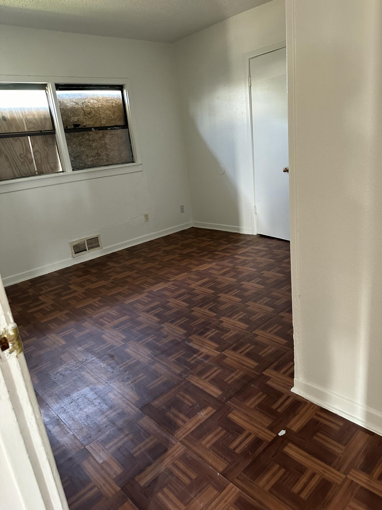 1301 53rd Street Property Photo 10