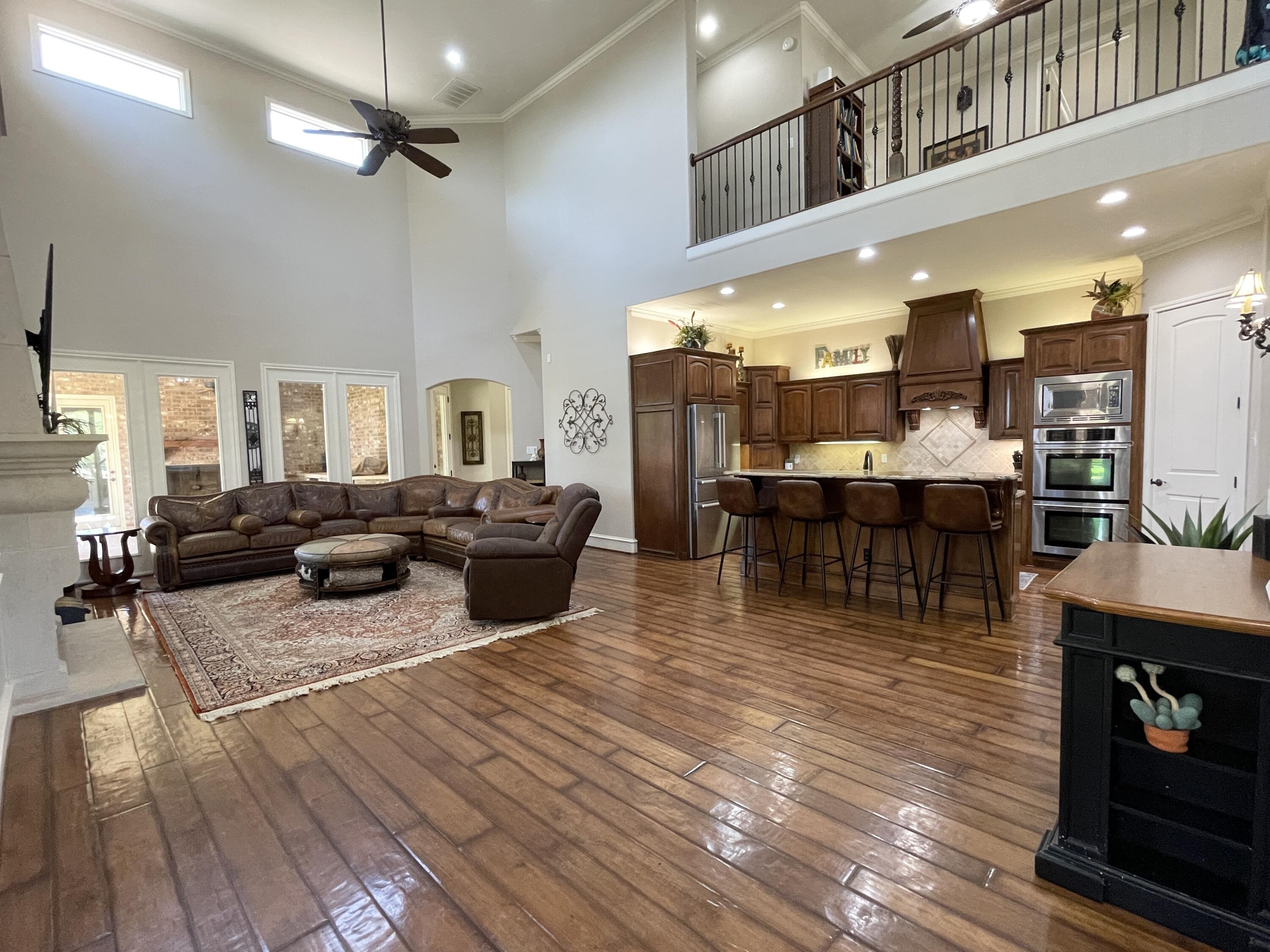 4009 109th Street Property Photo 4