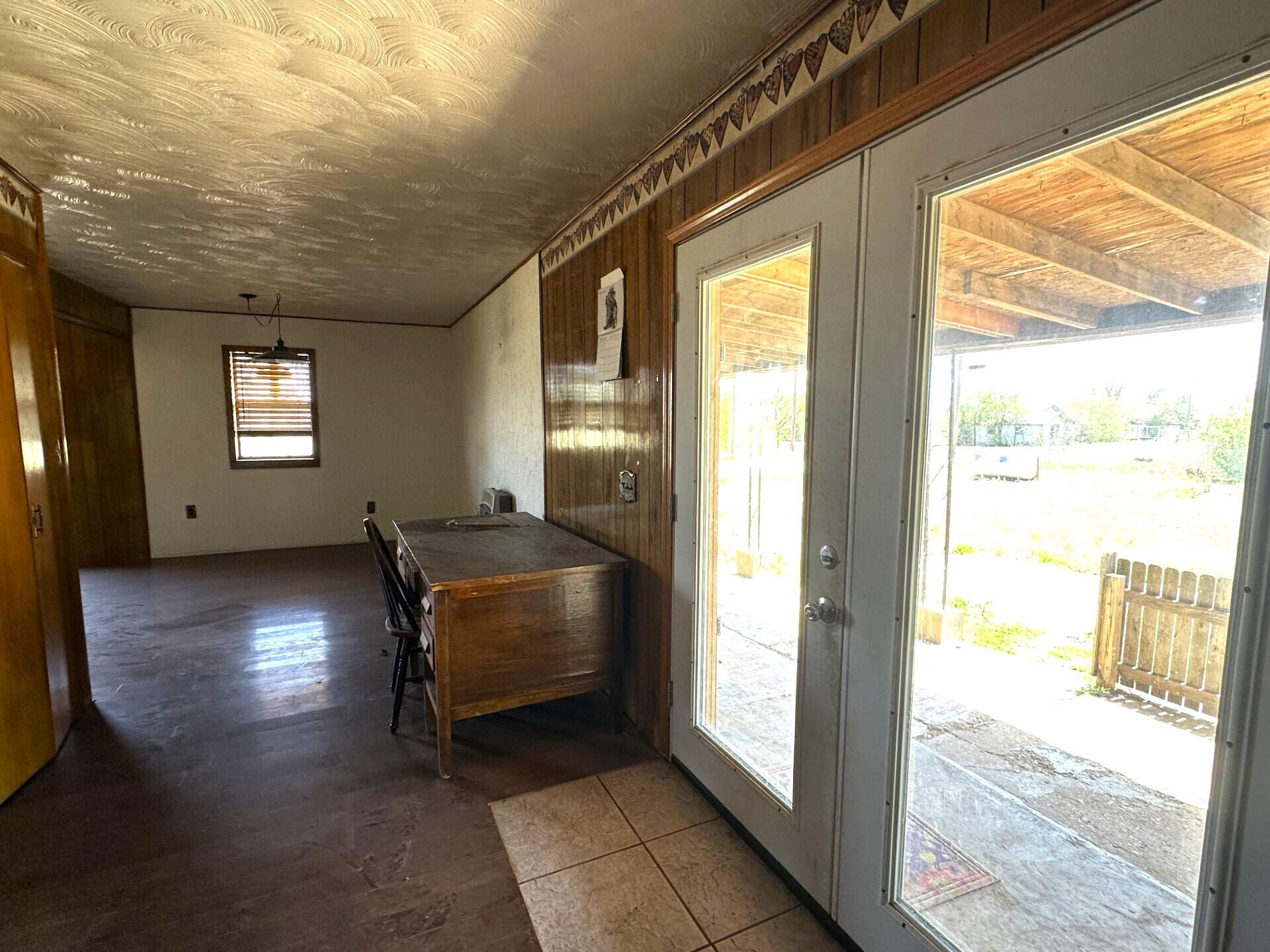 415 Cowan Avenue Property Photo 3