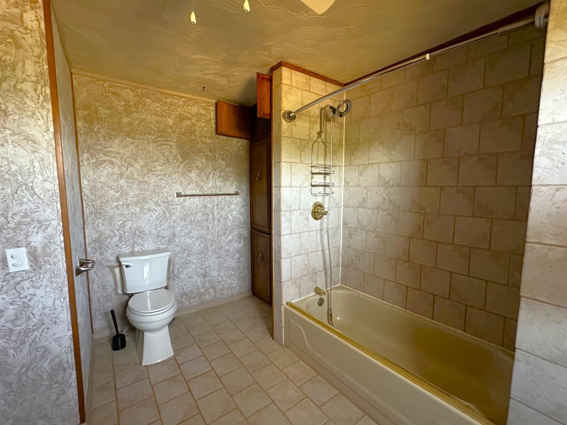 415 Cowan Avenue Property Photo 11