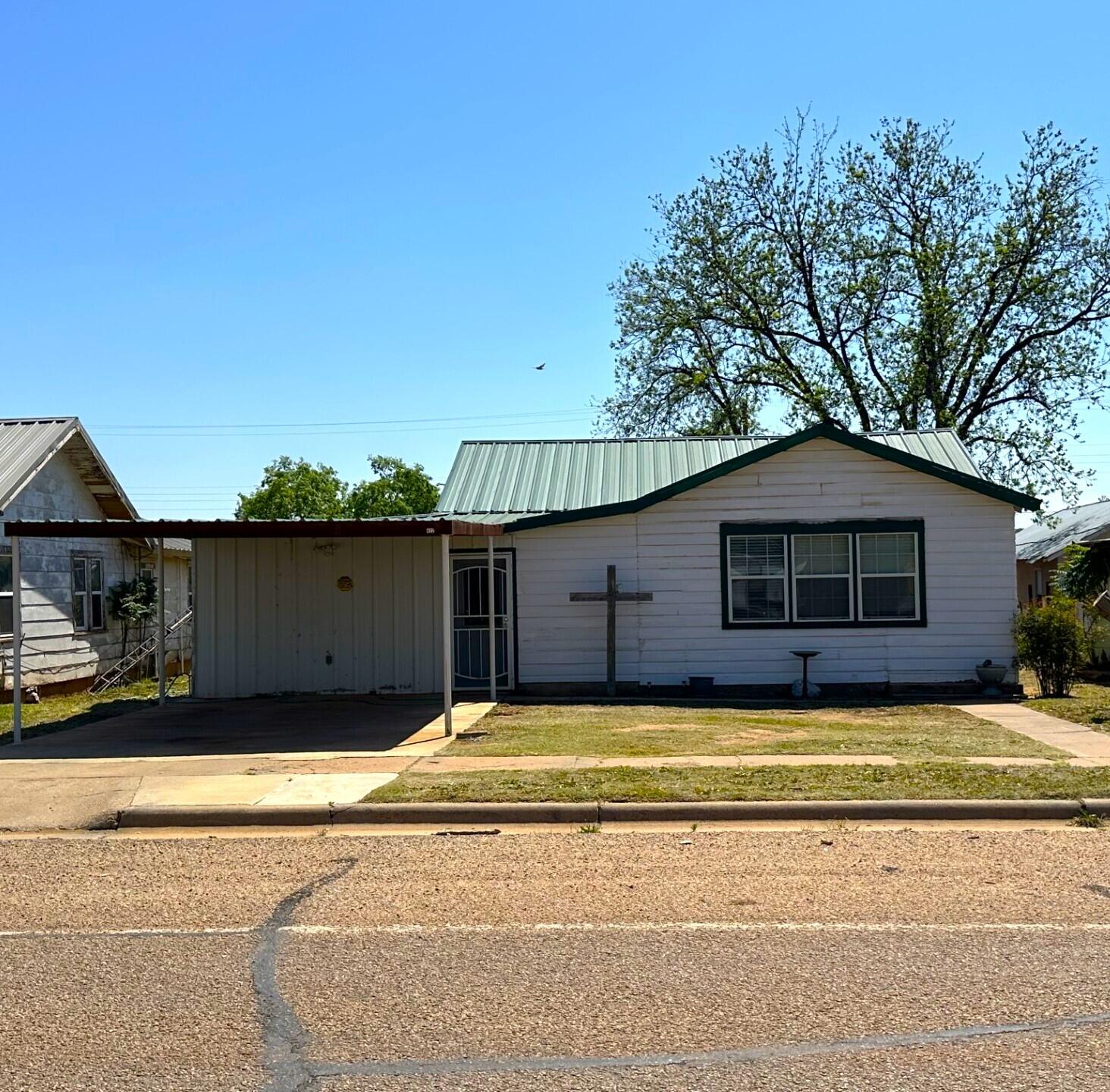 422 W Harris Street Property Photo 1